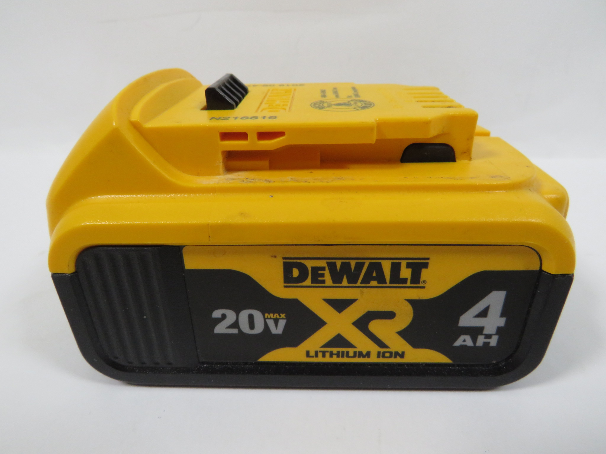 DeWalt DCB204 20V Max 4 0Ah XR Lithium Ion Battery