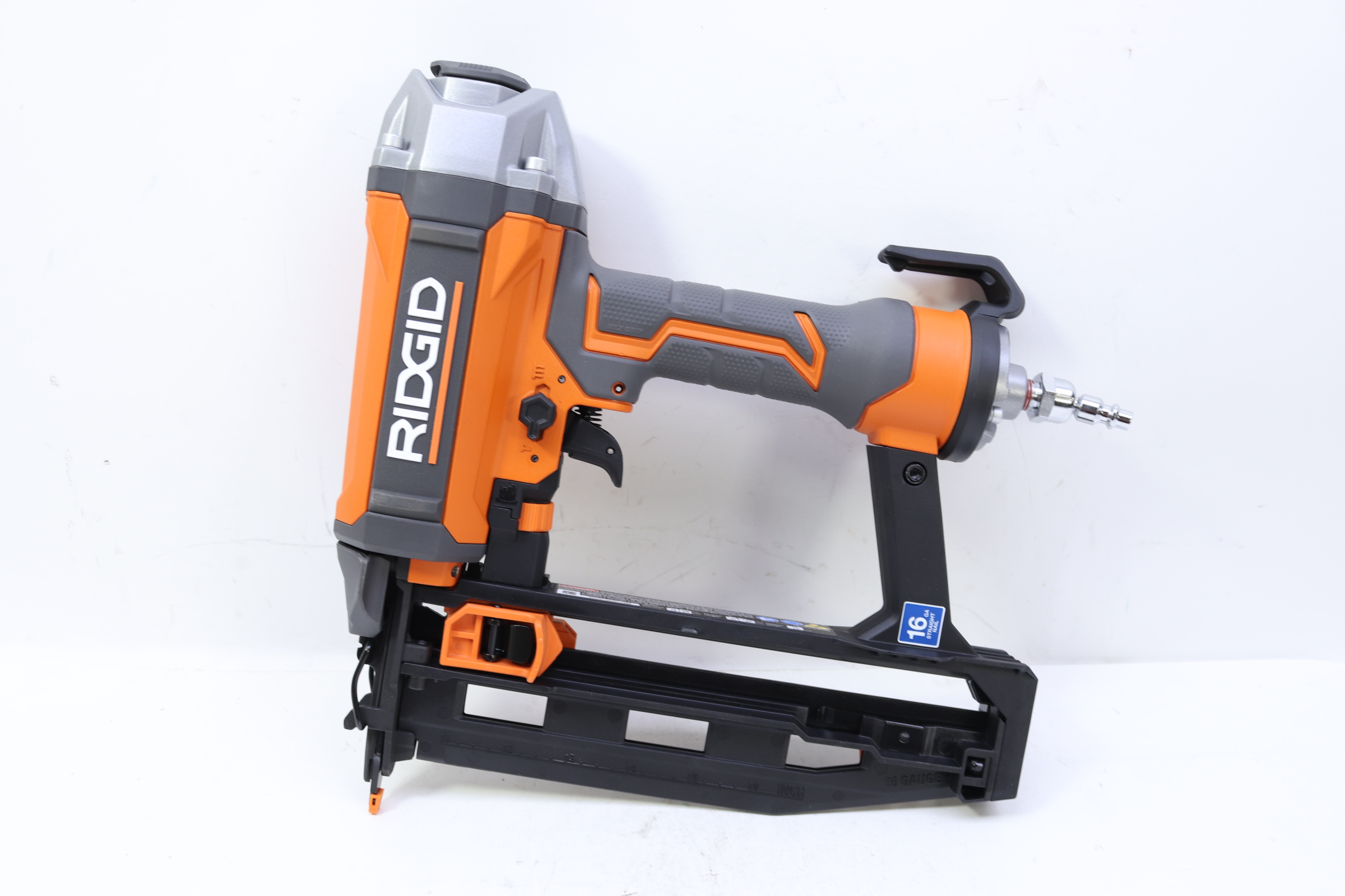 Ridgid R250SFF3 Pneumatic 16 Gauge 2 1 2 Straight Finish Nailer