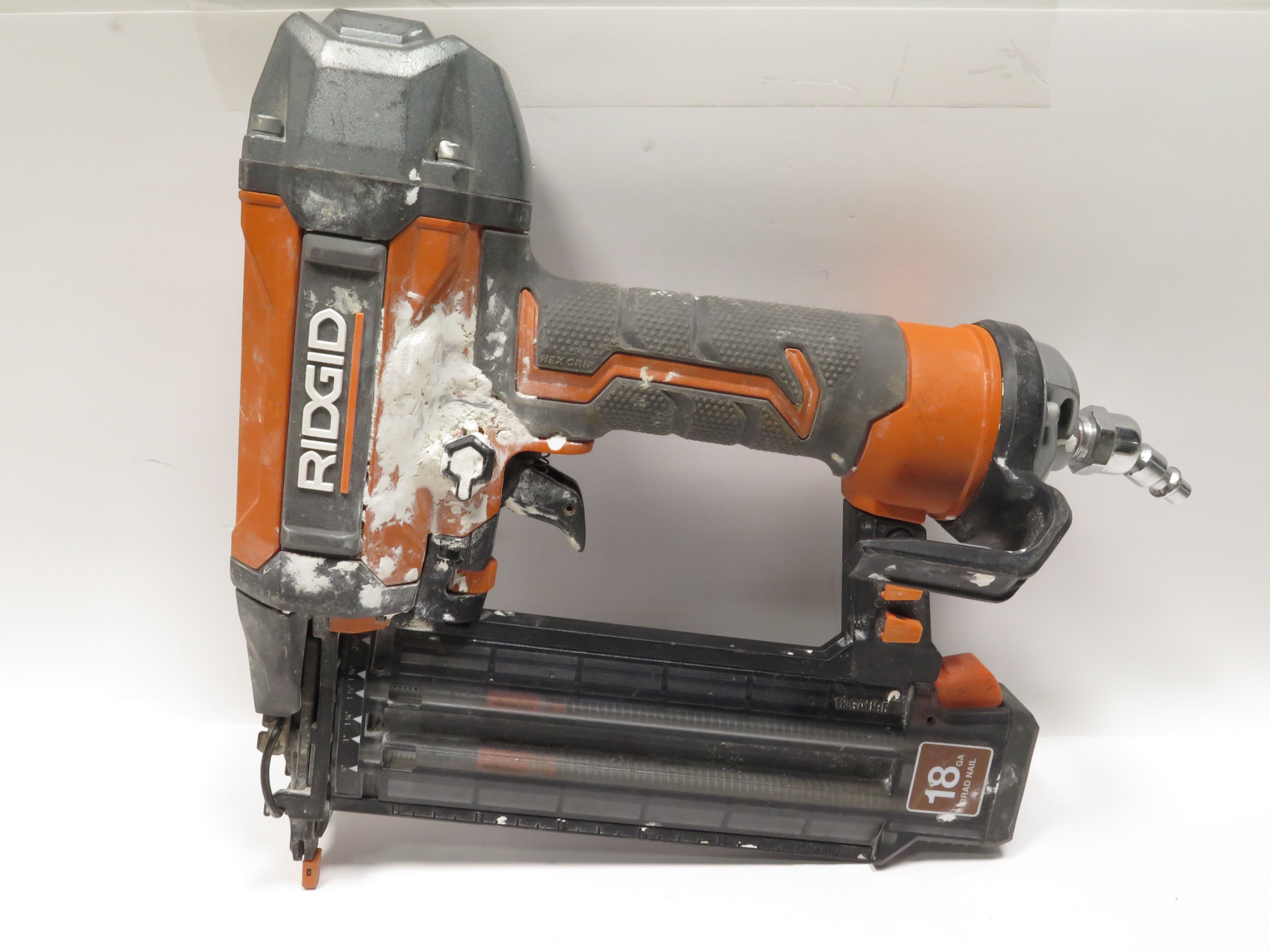 Ridgid R Bnf Pneumatic Gauge In Brad Nailer