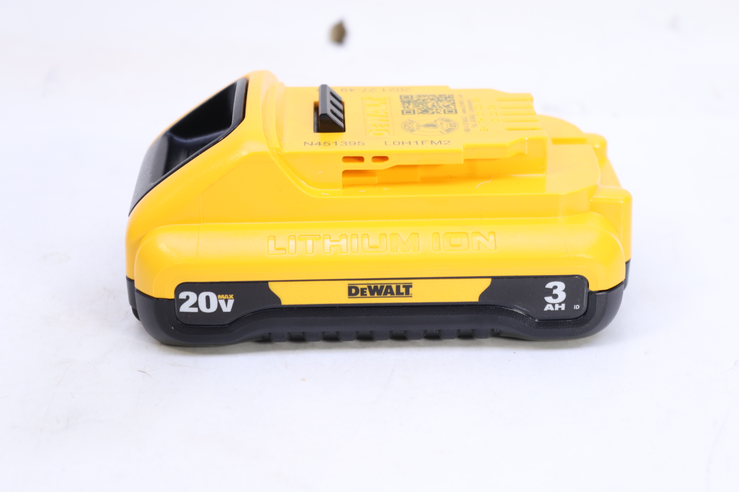 Dewalt Dcb V Max Compact Lithium Ion Ah Battery Pack