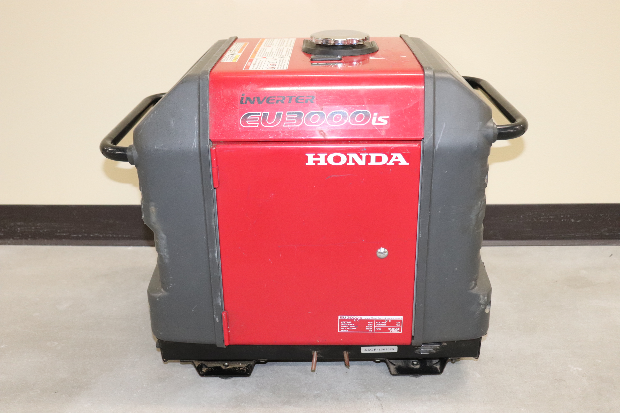 Honda EU3000iS 3000W SuperQuiet Electric Recoil Start Gasoline Powered