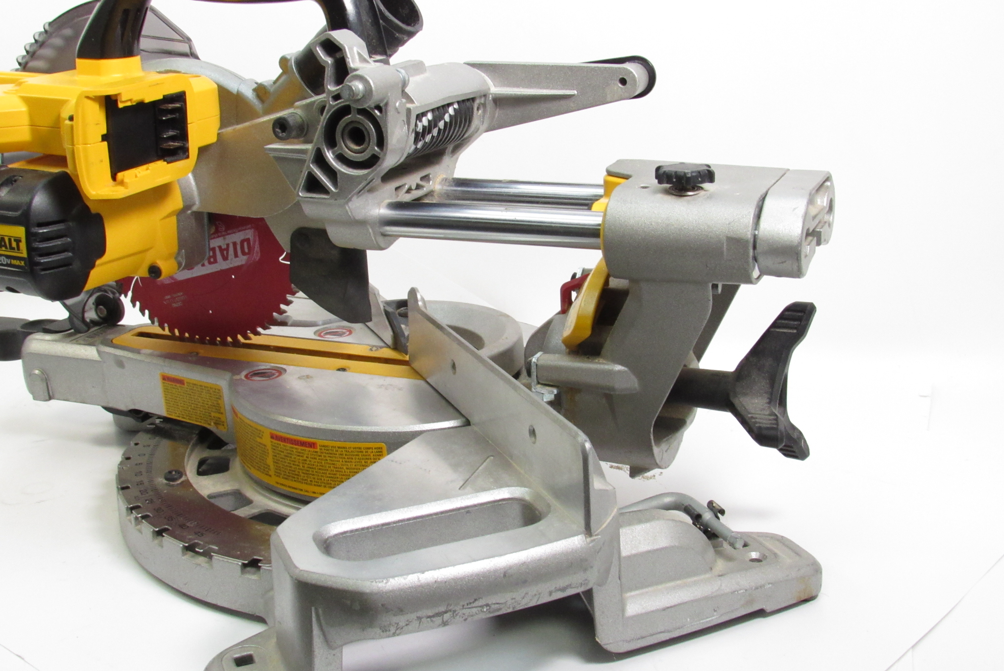 DeWalt DCS361 20V Li ion 7 1 4 Sliding Compound Miter Saw