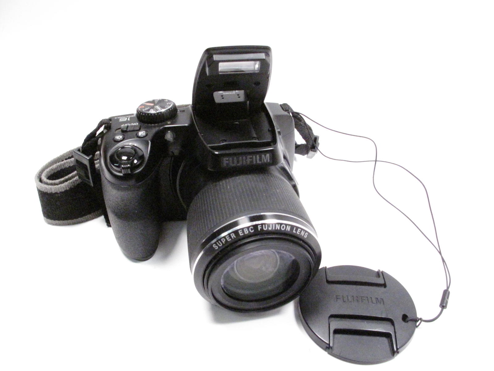 Prestige Armoedig Hou op Fujifilm FinePix S8300 Digital Camera 16MP