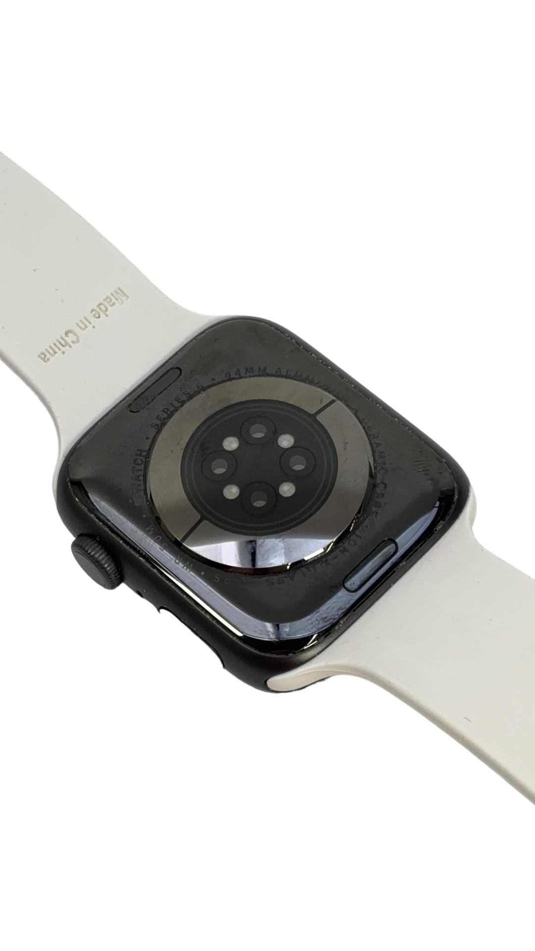 Apple deals watch series 6 44mm GPS ONLY