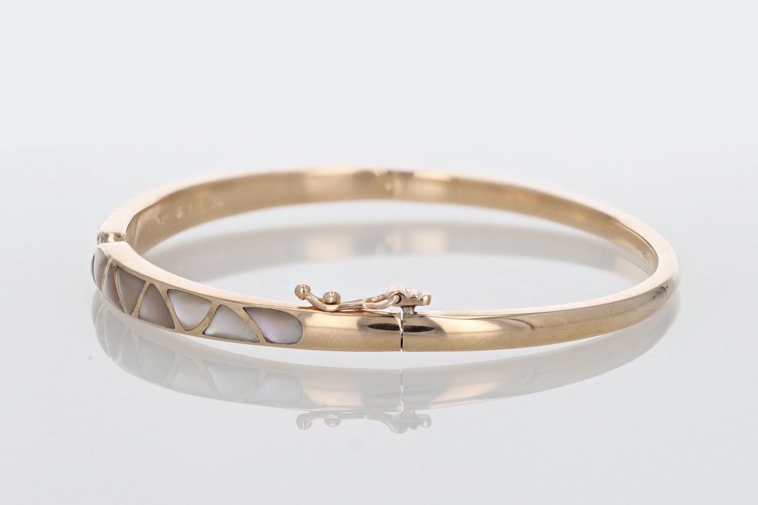 Kabana Designer 14 karat solid Gold Mother of Pearl Diamond Bangle Bracelet  – Schooner Chandlery
