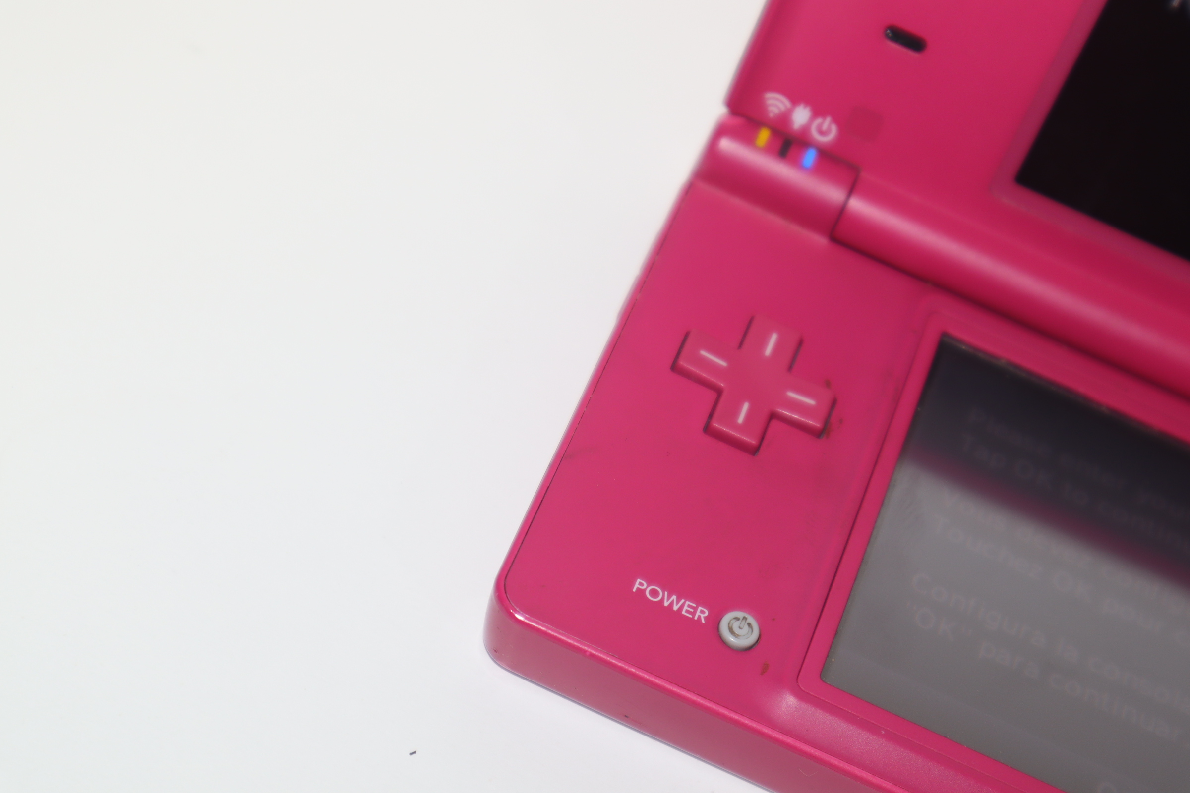 Nintendo DSi TWL-001 Pink 3.25 Handheld Video Gaming Console 5501