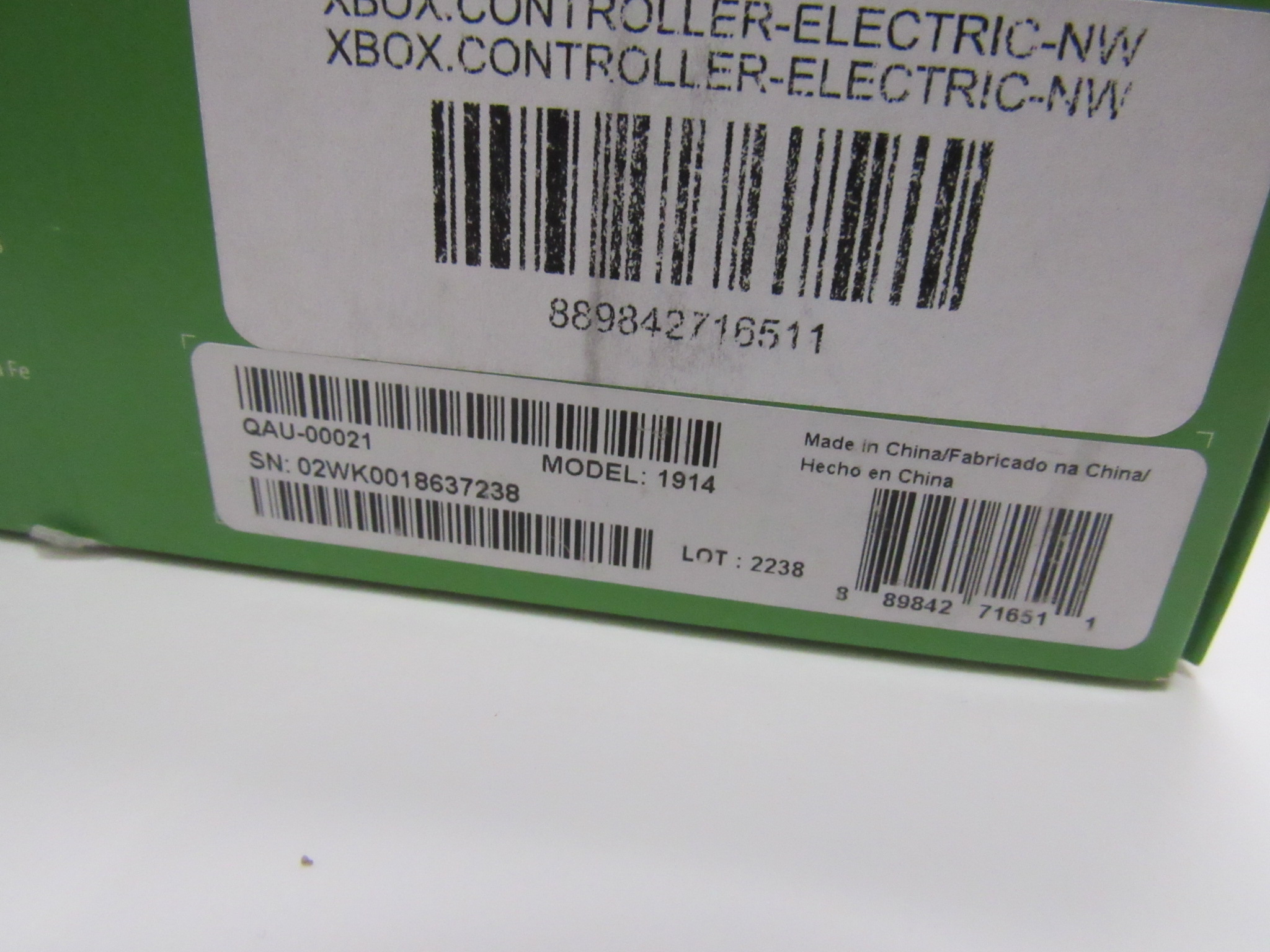 Xbox Series X, S Wireless Controller - Electric Volt 889842716511
