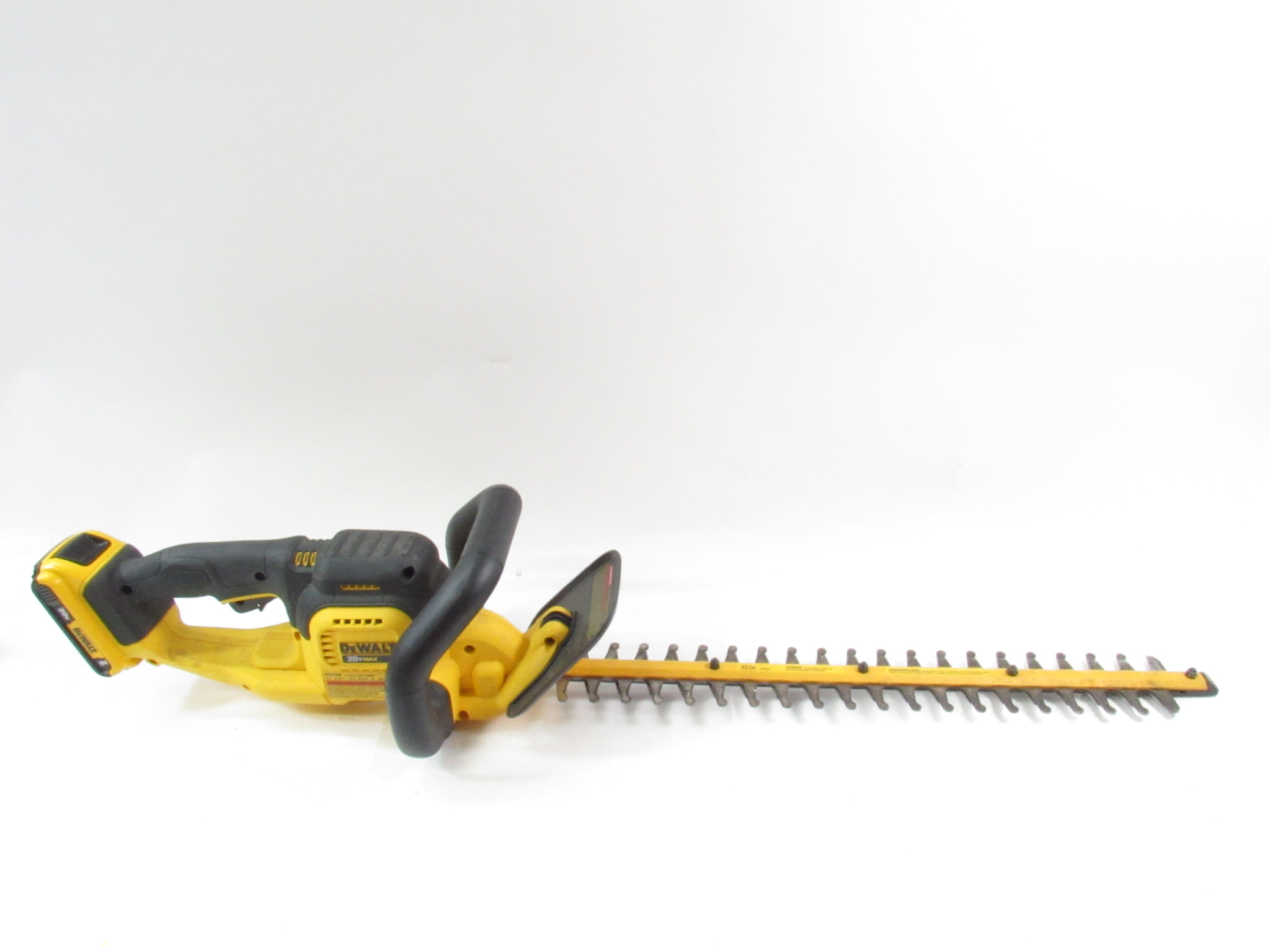 DeWalt DCHT820 20V MAX Cordless Battery Powered Hedge Trimmer