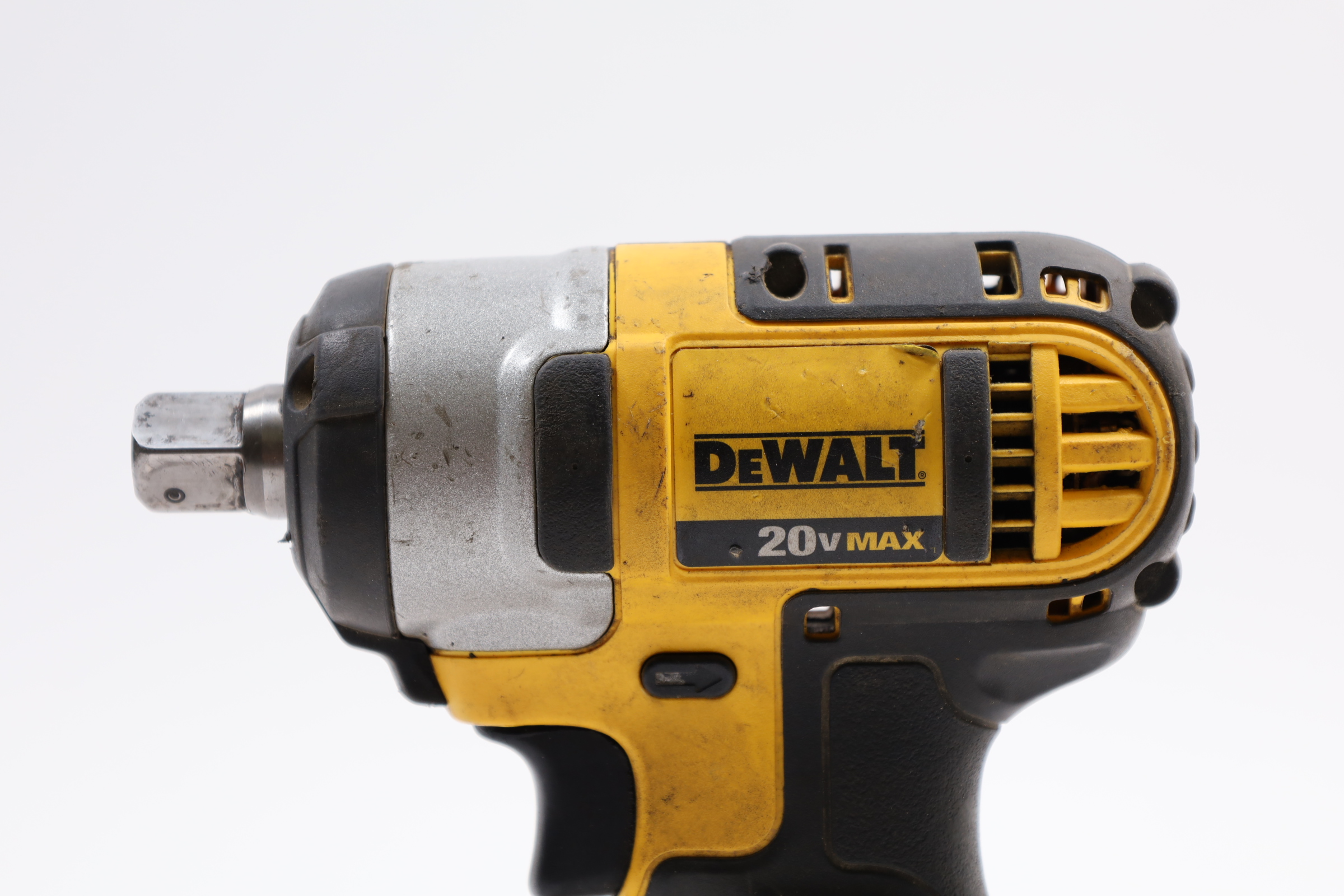 Cambio de rodamientos y escobillas amoladora angular Dewalt DWE4214-AR 