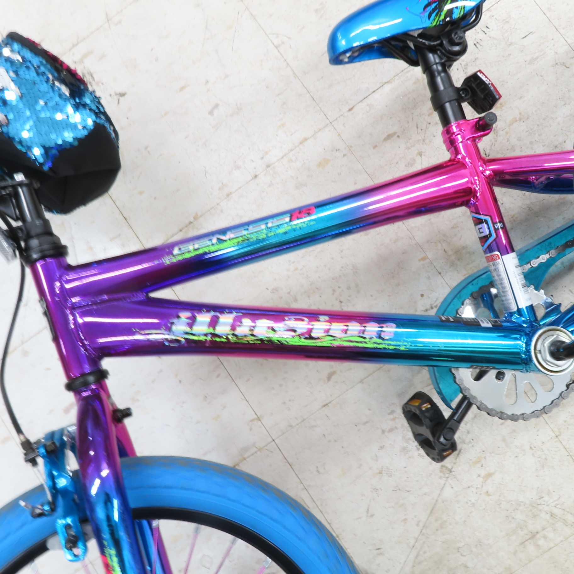 Genesis 18 discount illusion girl's bike