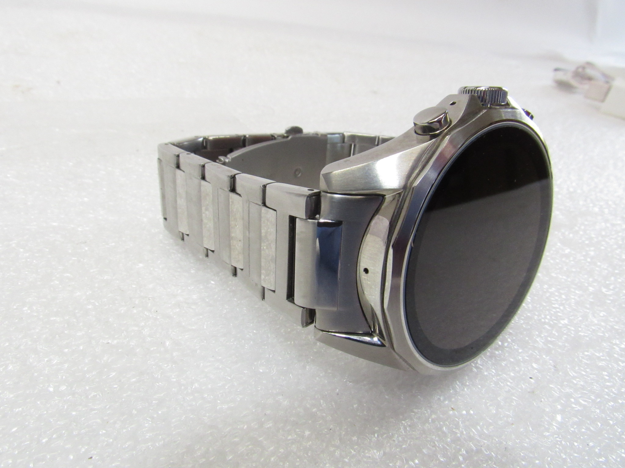 Smartwatch armani discount exchange dw6a1