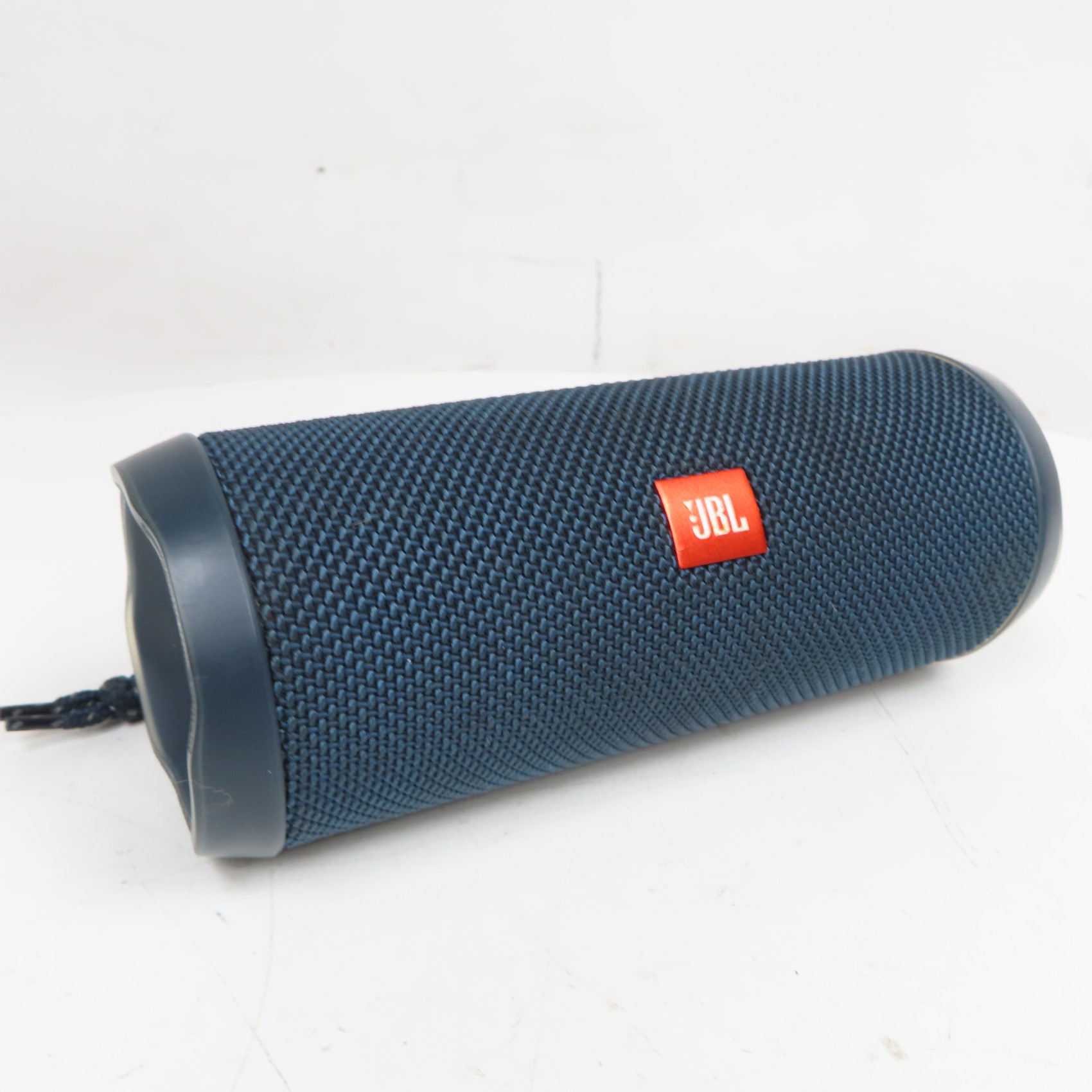 JBL Flip 5 Portable Waterproof Wireless Bluetooth Speaker - Ocean Blue