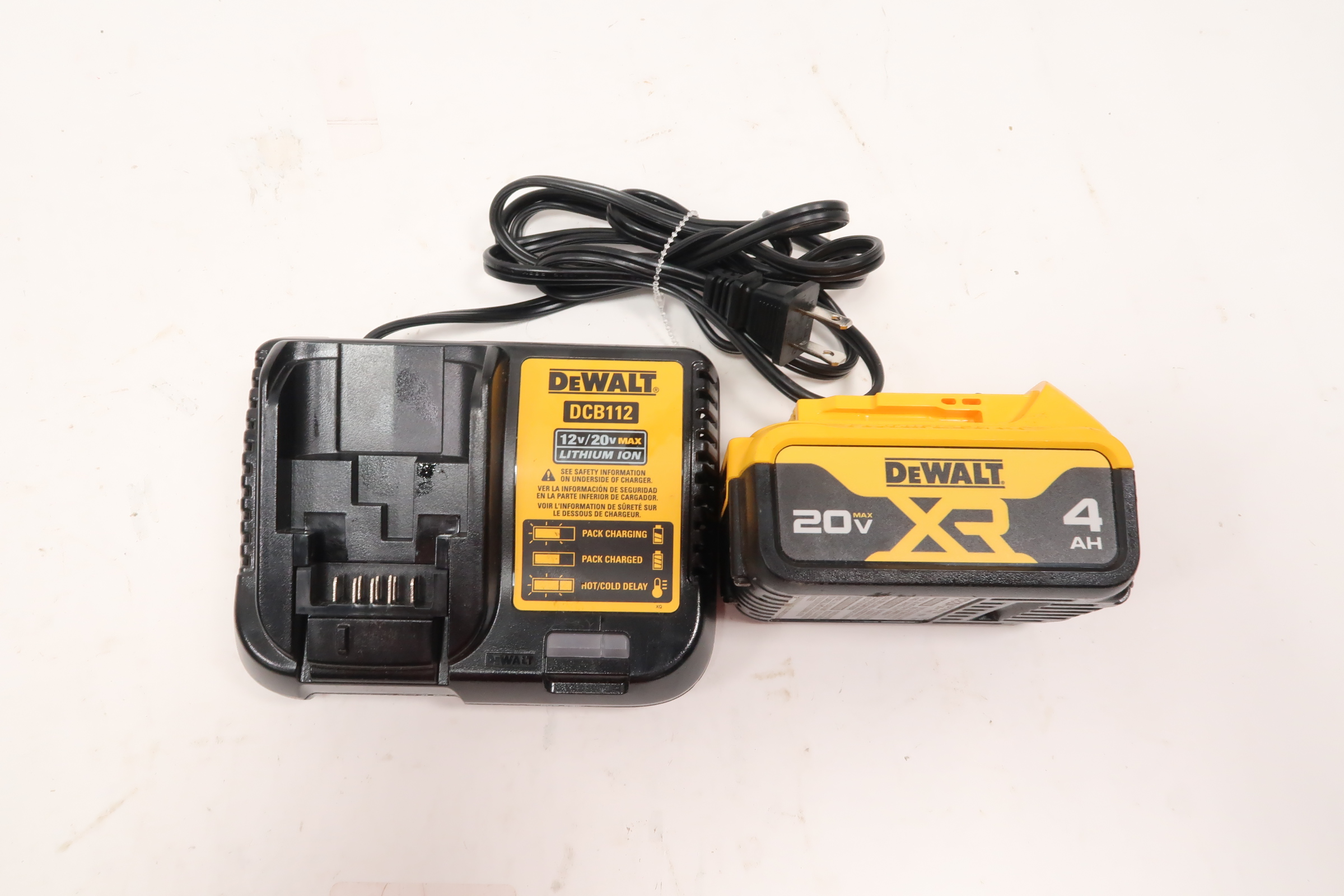 Dewalt dcps620m1 20v max discount xr cordless pole saw kit