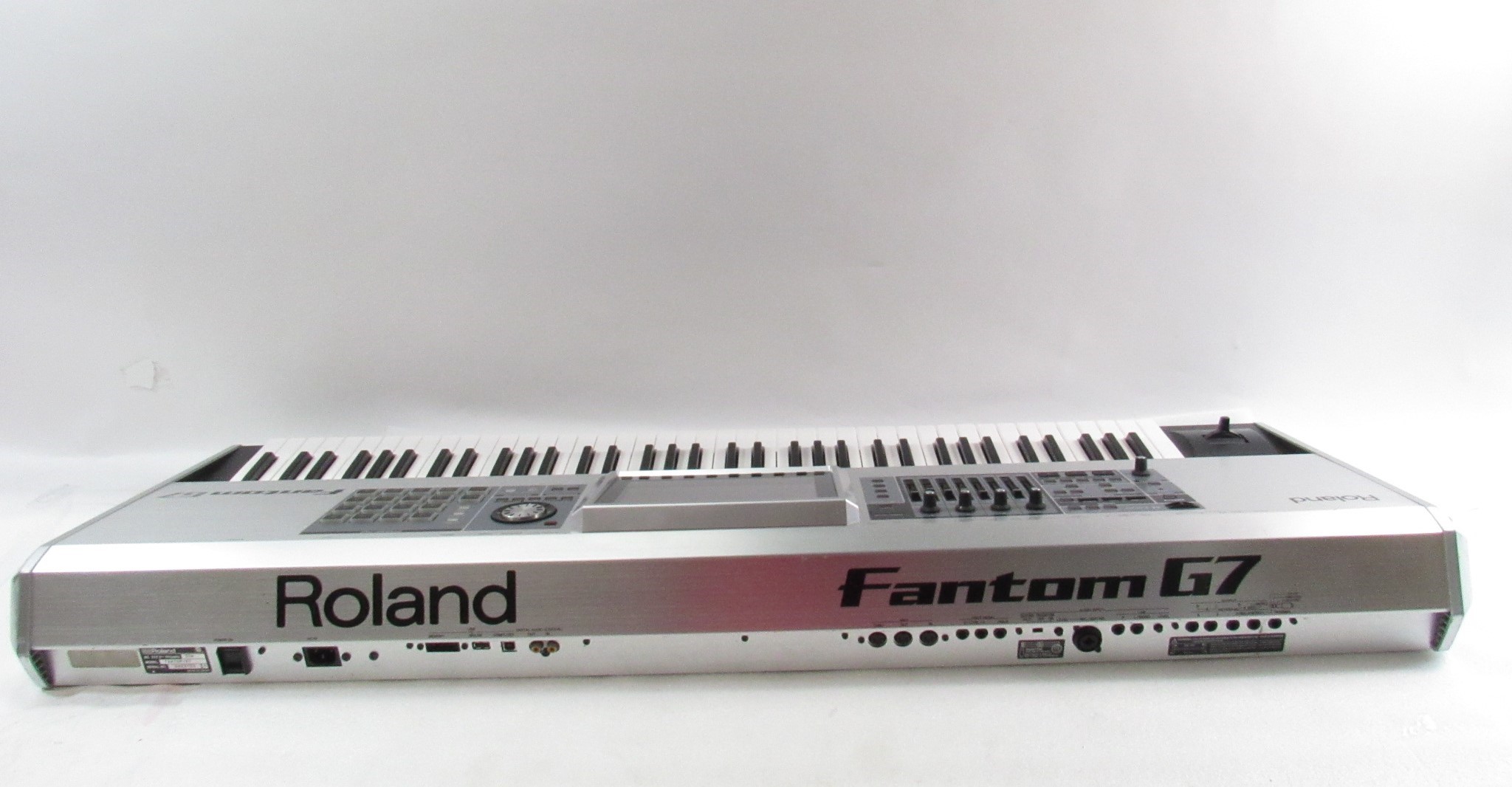 Roland Fantom G7 Professional 76 Key Workstation Keyboard