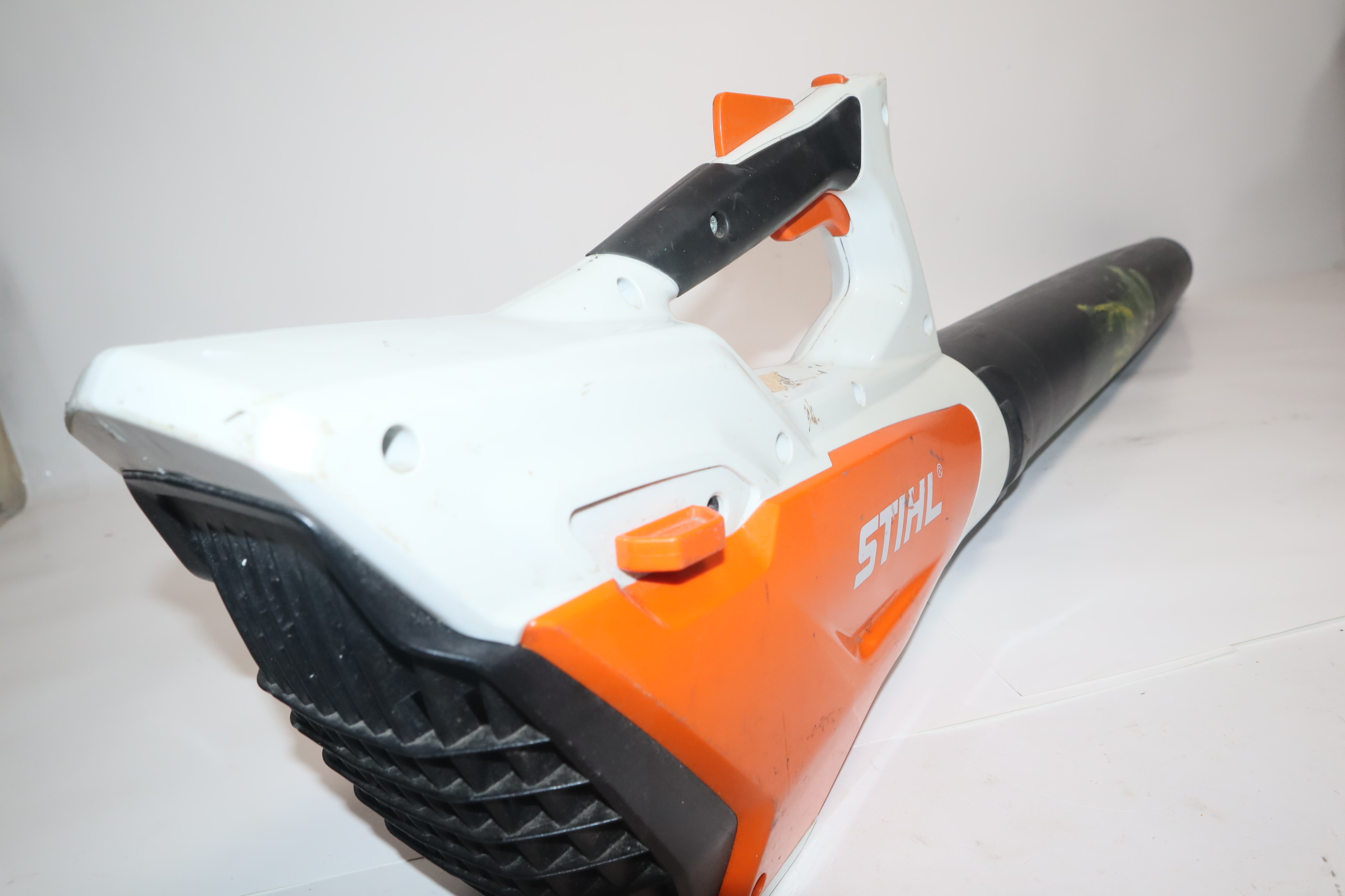 STIHL BGA 45 Lightweight Handheld Leaf Blower 01B Internal Battery