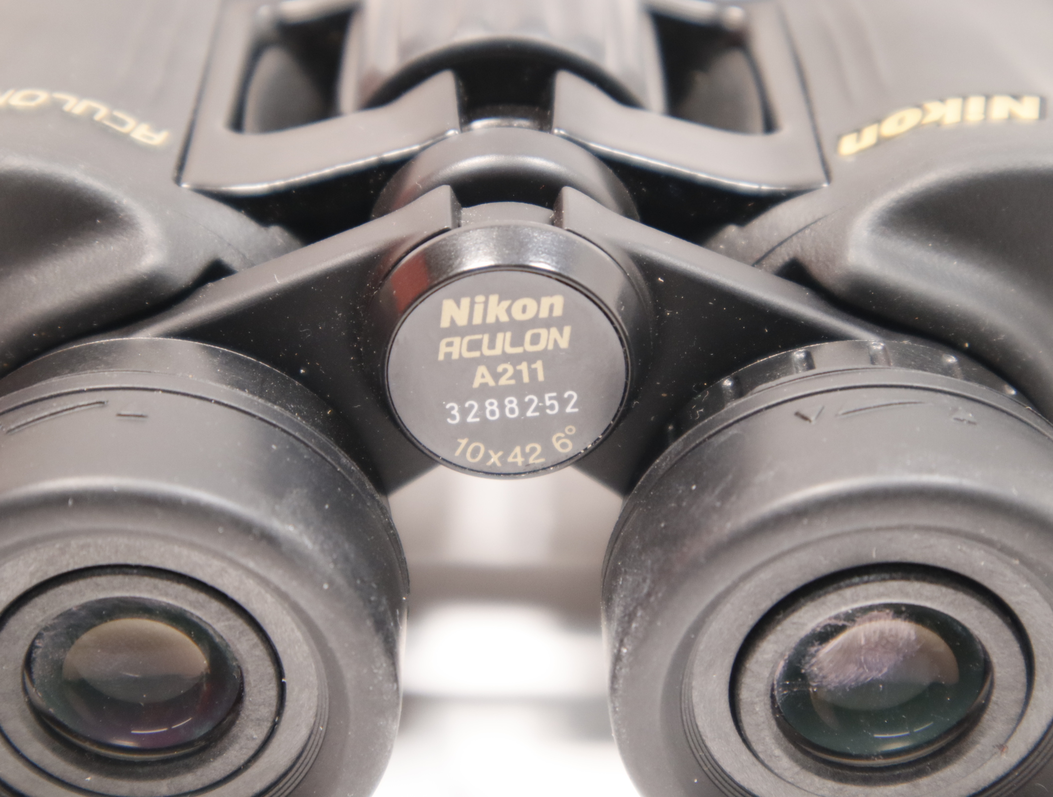 Nikon Aculon A211 deals 10X42 6° Binoculars