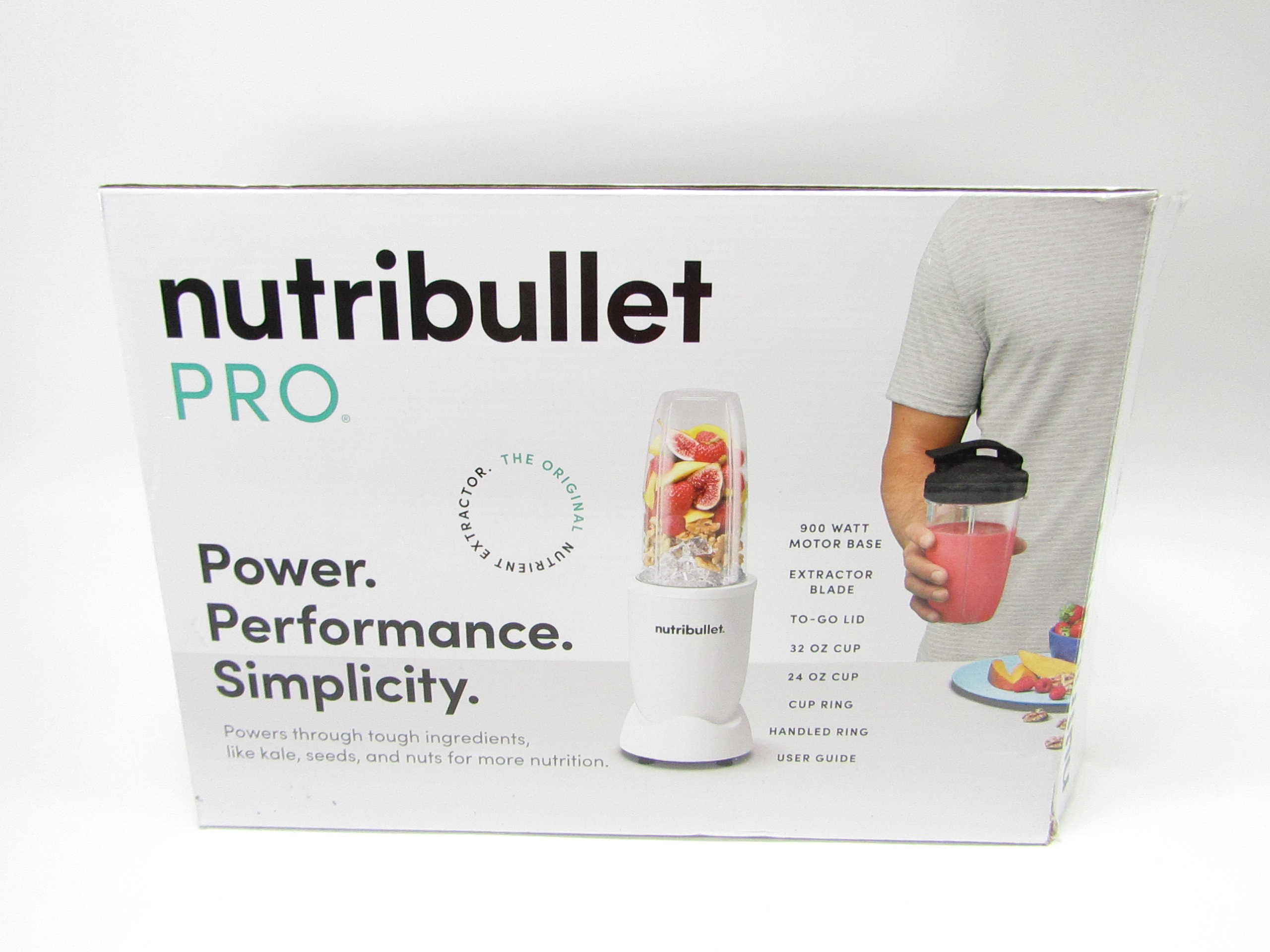 Nutribullet Pro 900 Watts 32-Oz Nutrient Extractor Blender - White
