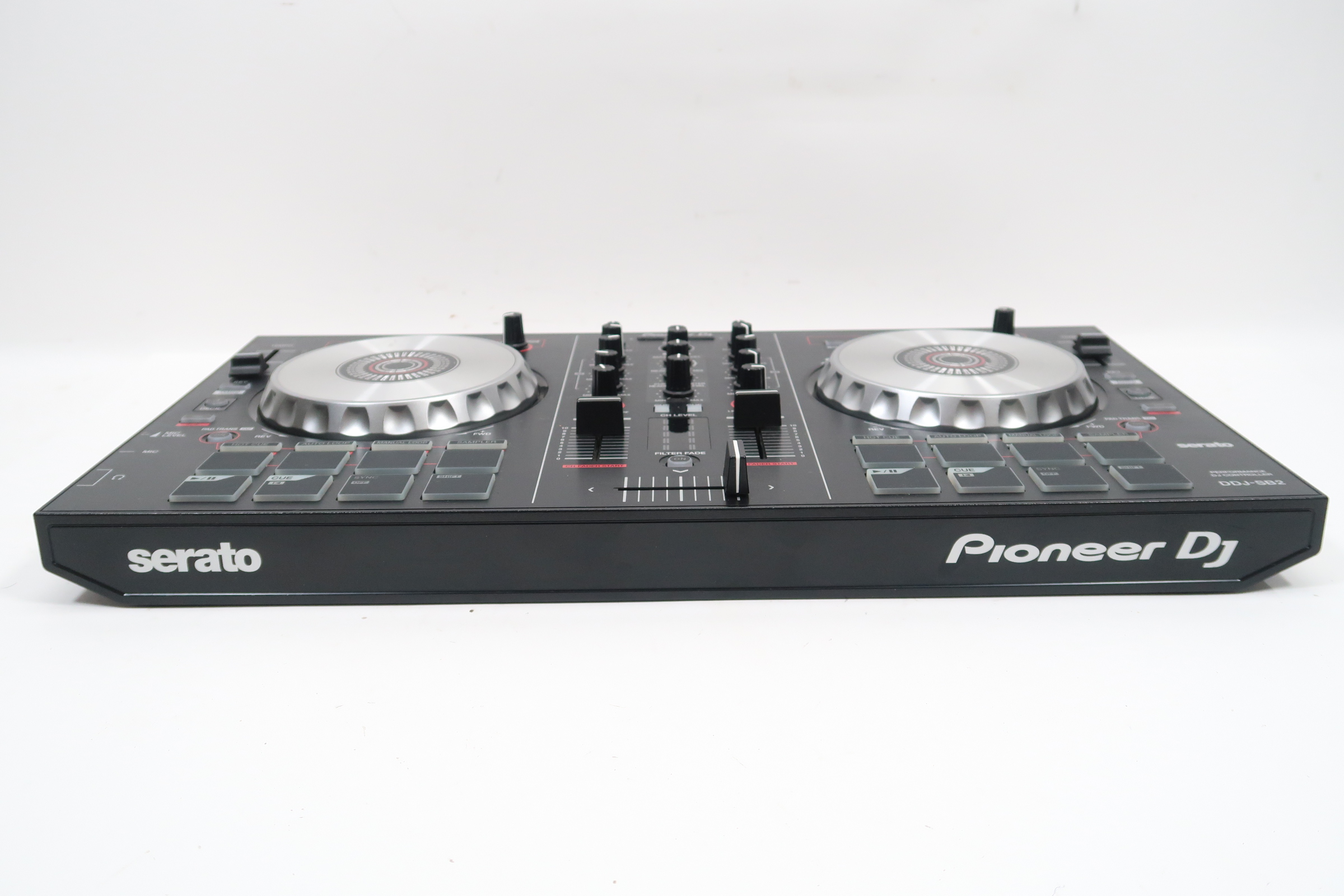 Pioneer DJ DDJ-SB2 Serato DJ Intro Controller - No Software