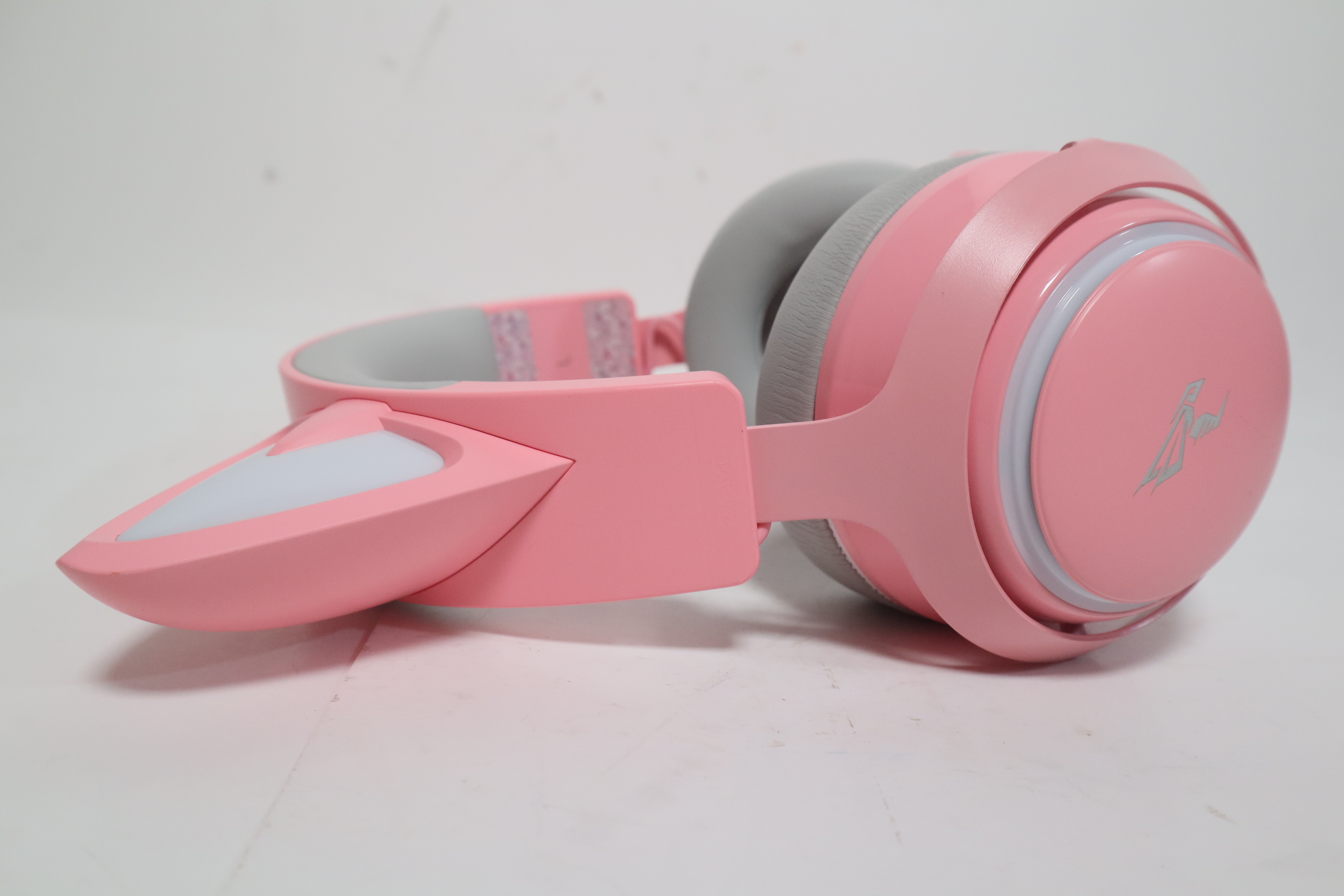 Razer Kraken BT Kitty newest Edition: Bluetooth 5.0-40ms Low Latency Connection - Custo