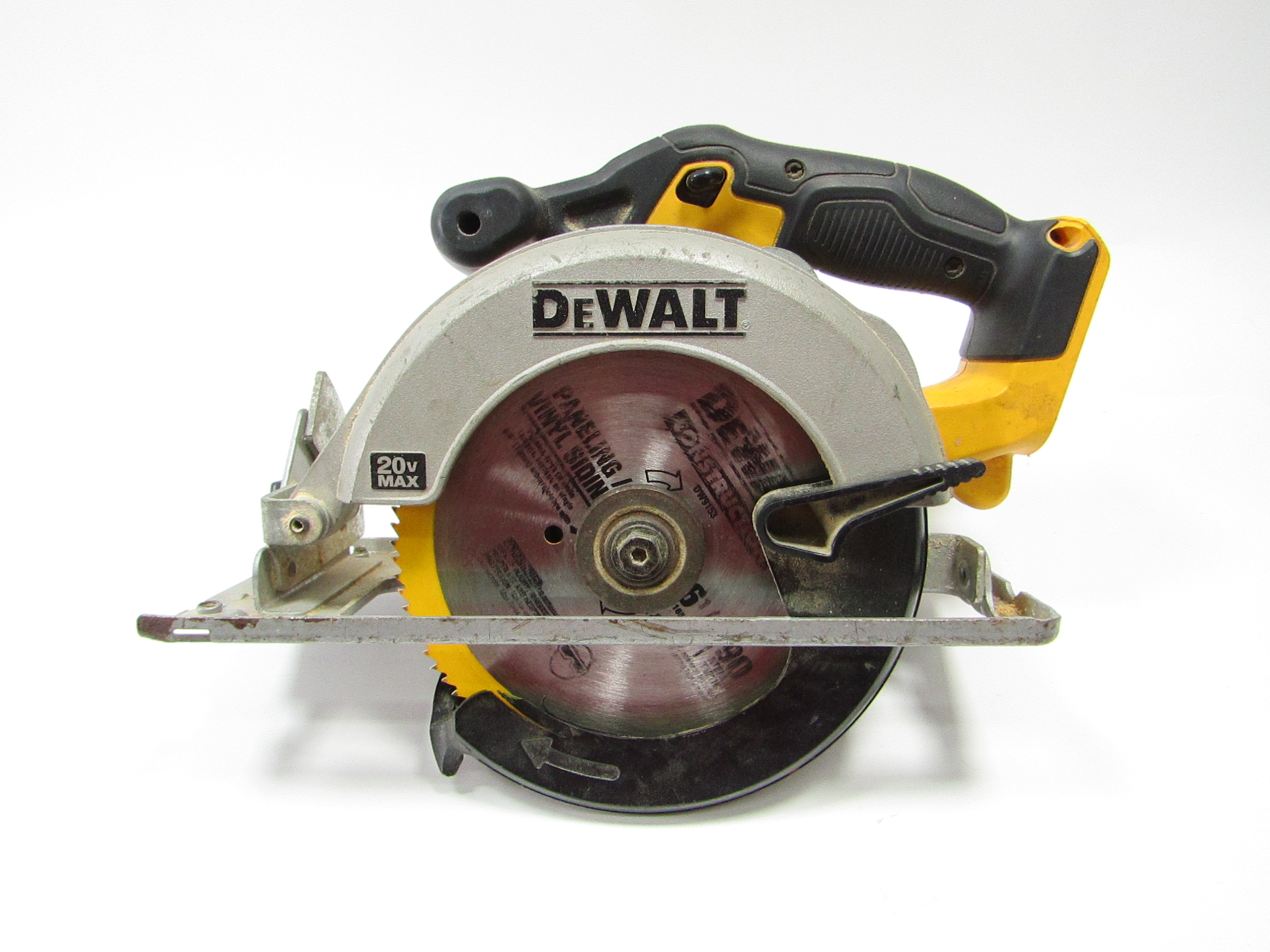 DeWALT DCS393 20V MAX Cordless 6.5 in. Sidewinder Style Circular Saw