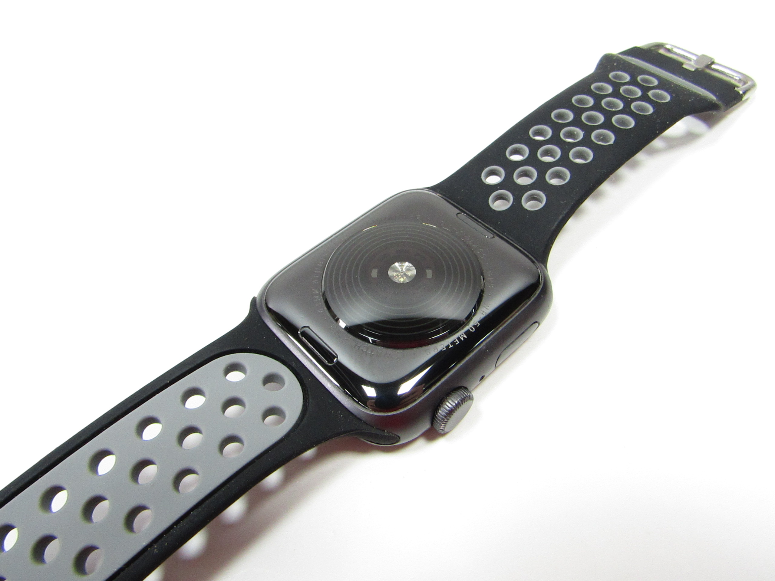 Apple SE A2352 GPS 44mm Space Gray Aluminum Case Smartwatch 6384