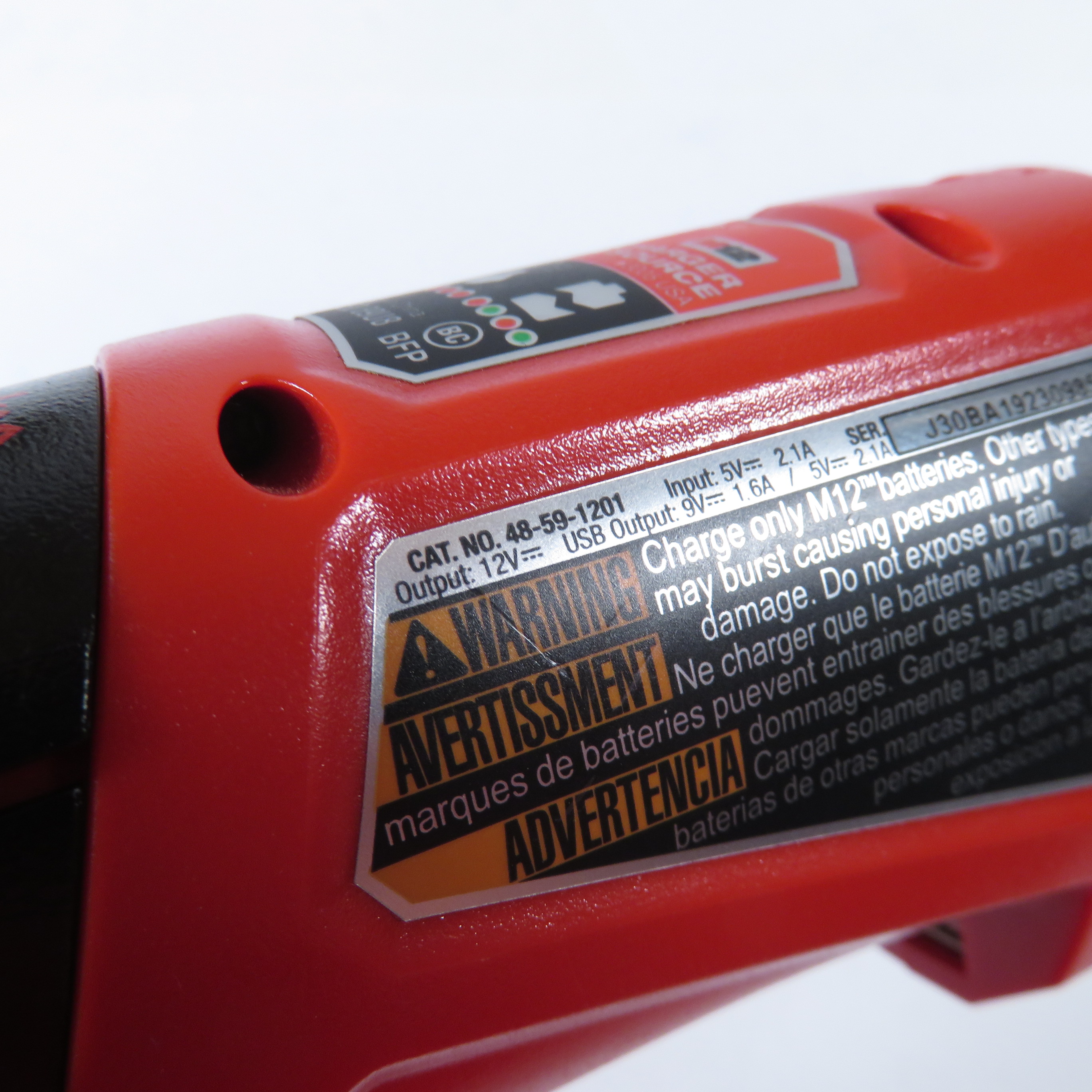 Professional Milwaukee 12V Lithium-Ion Battery Charger