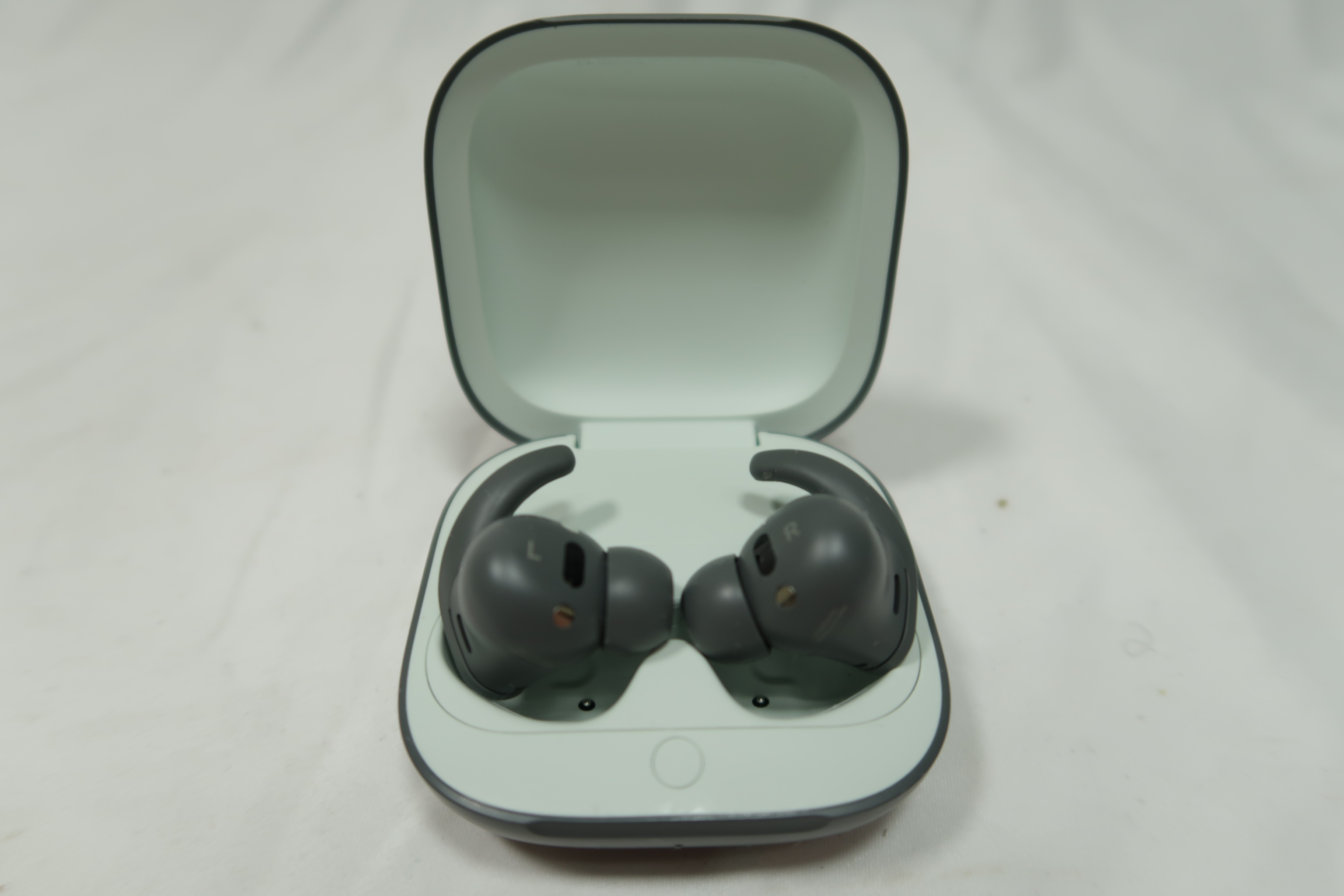 Beats Fit Pro Wireless Noise Cancelling Earbuds MK2F3LL/A Black