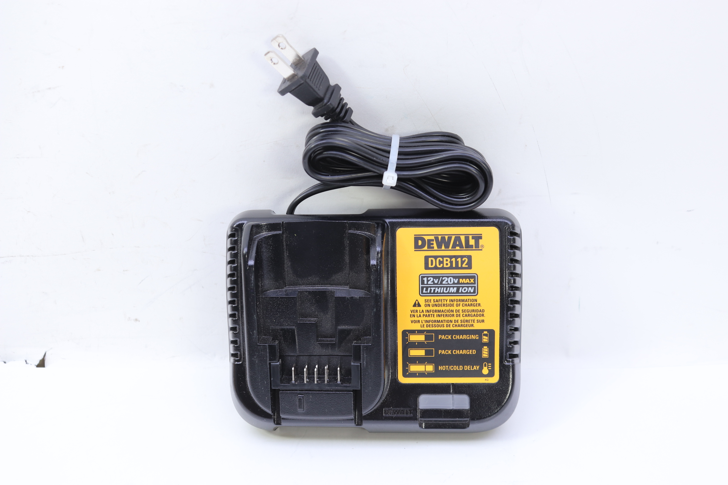 Chargeur DeWalt DCB 112 XR Li-Ion pour batteries 10,8, 14,4 et 18