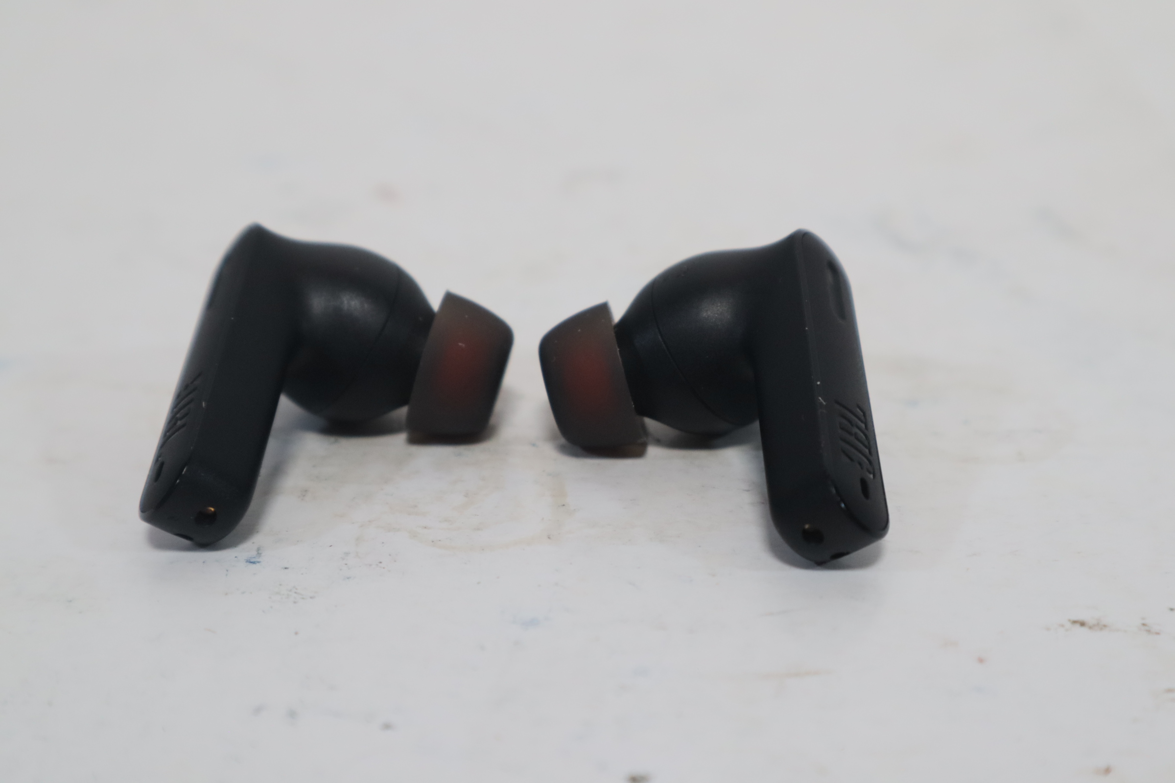 Auricular JBL Tune 230NC Tws Truly Bluetooth negro.