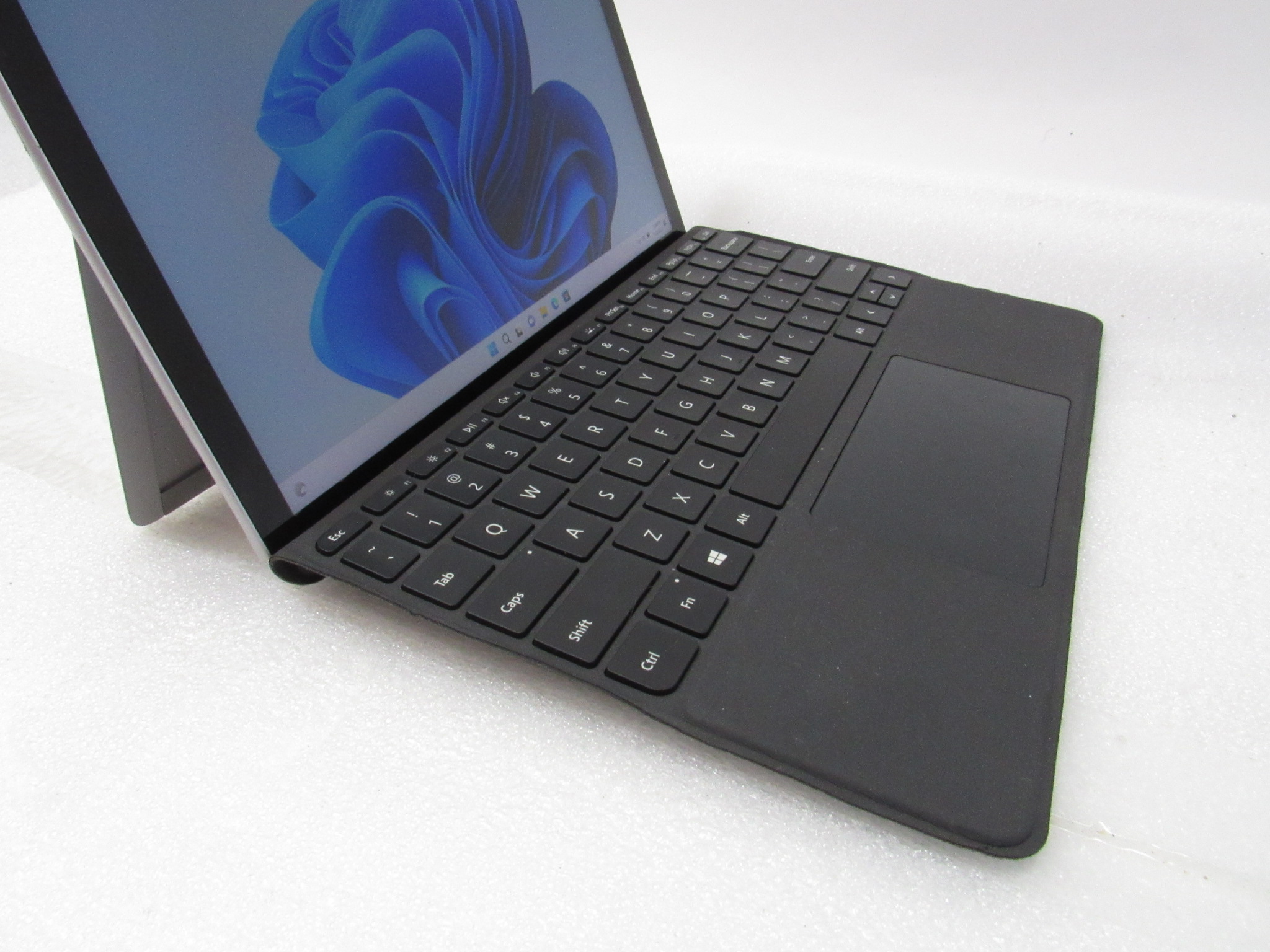 Microsoft Surface Go 2 1927 Intel Core m3-8100Y 1.10GHz 8GB Ram