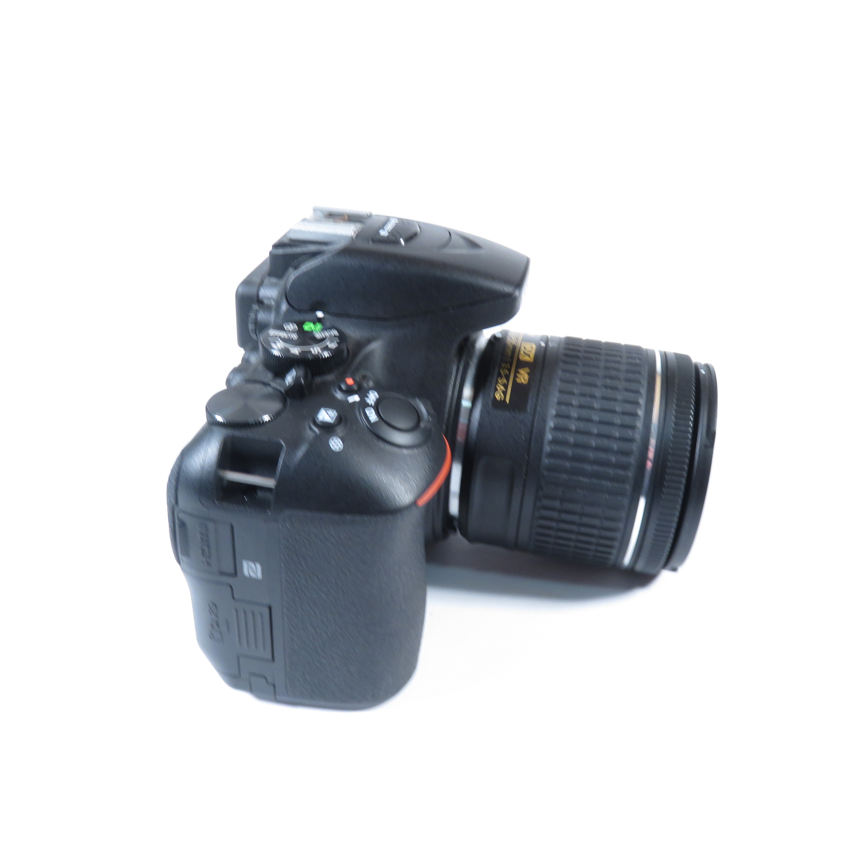Nikon D5600 DX-format Digital Camera