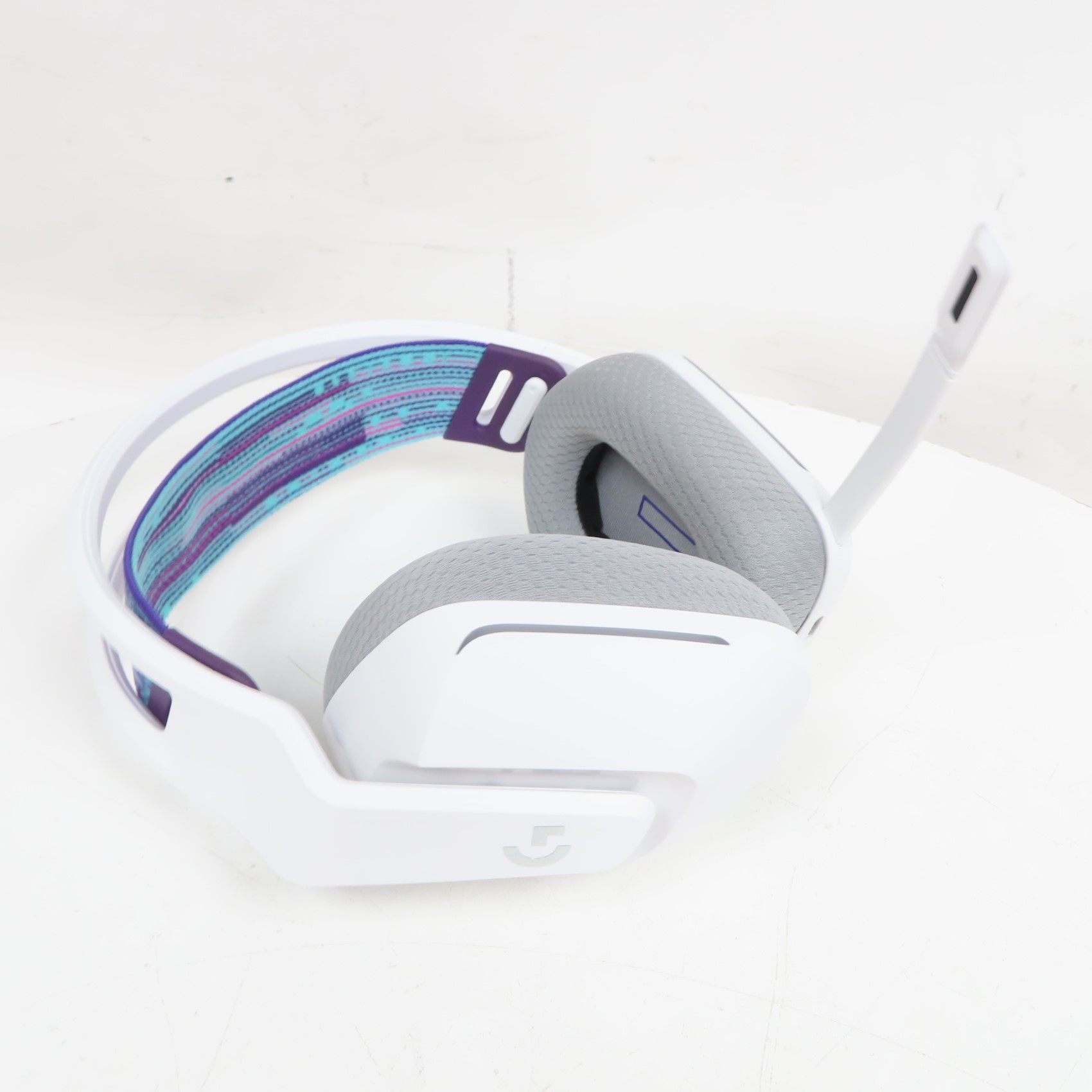 Logitech LIGHTSPEED Wireless RGB Gaming Headset store - White