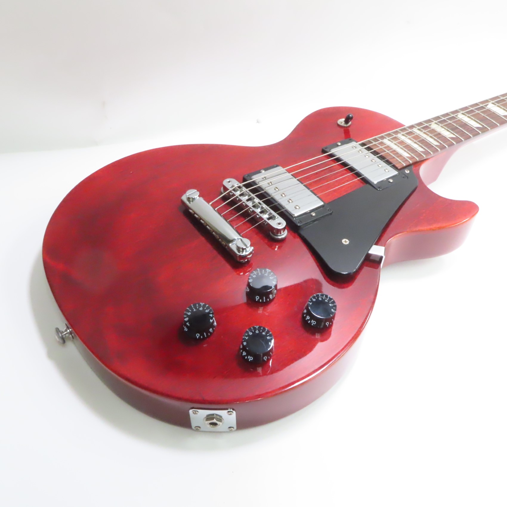 Gibson Les Paul Studio (2021) 6-String Solid Body Electric Guitar - Wine Red