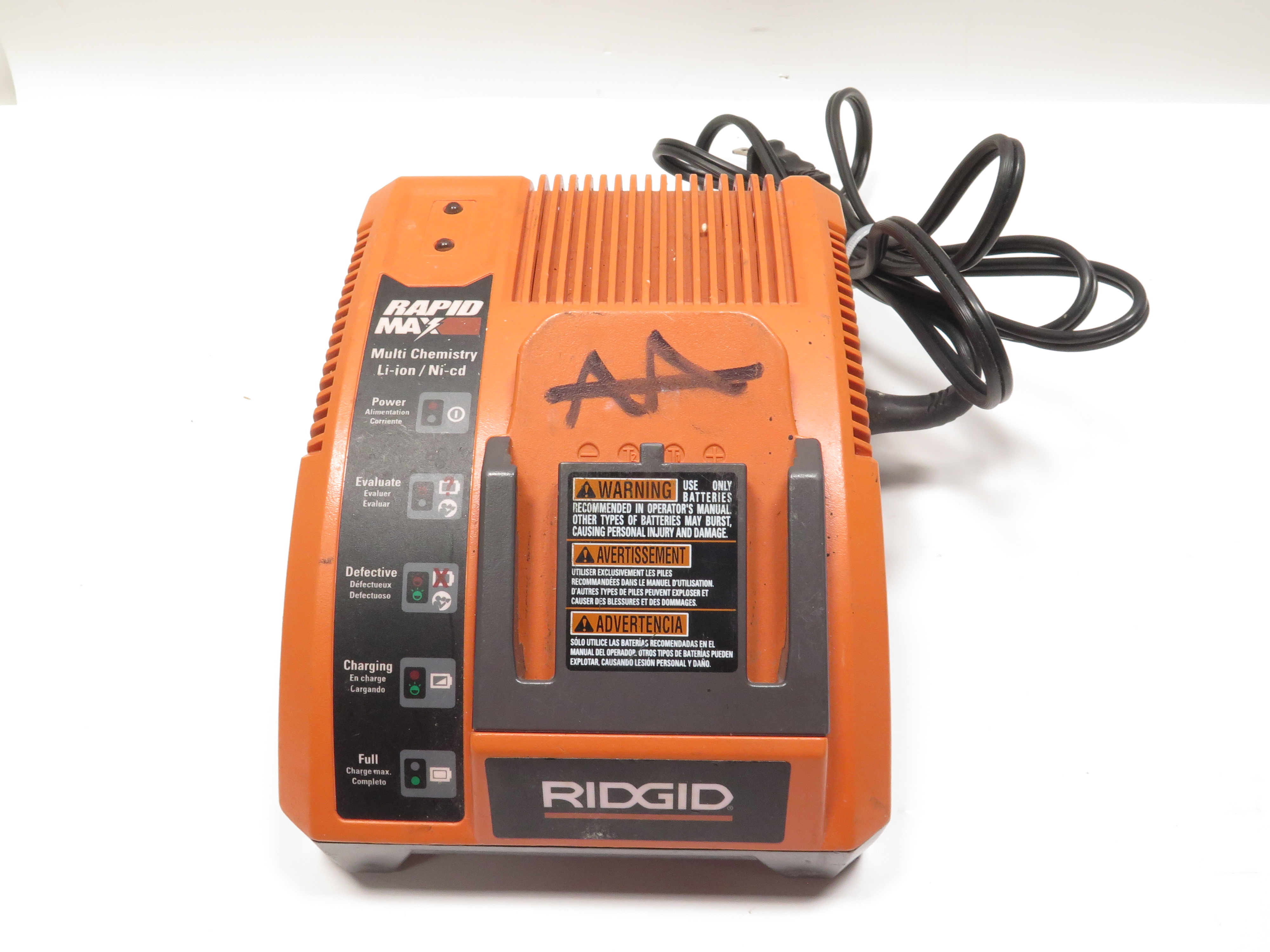 Ridgid r86034 battery discount charger