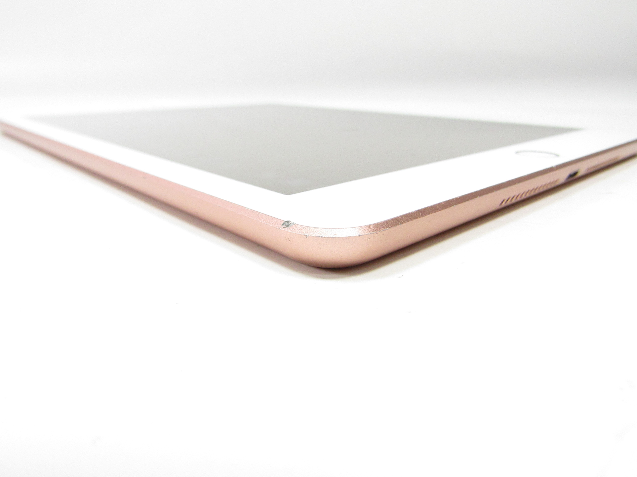  Apple iPad Pro Tablet (32GB, Wi-Fi, 9.7') Rose Gold