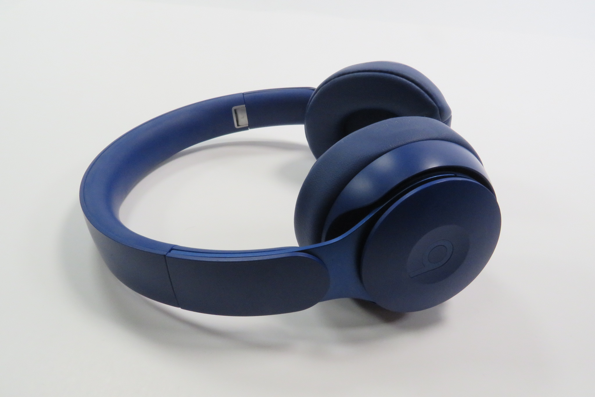 Pawn Beats Headphones - Get Fast Cash On 90 Day Loan