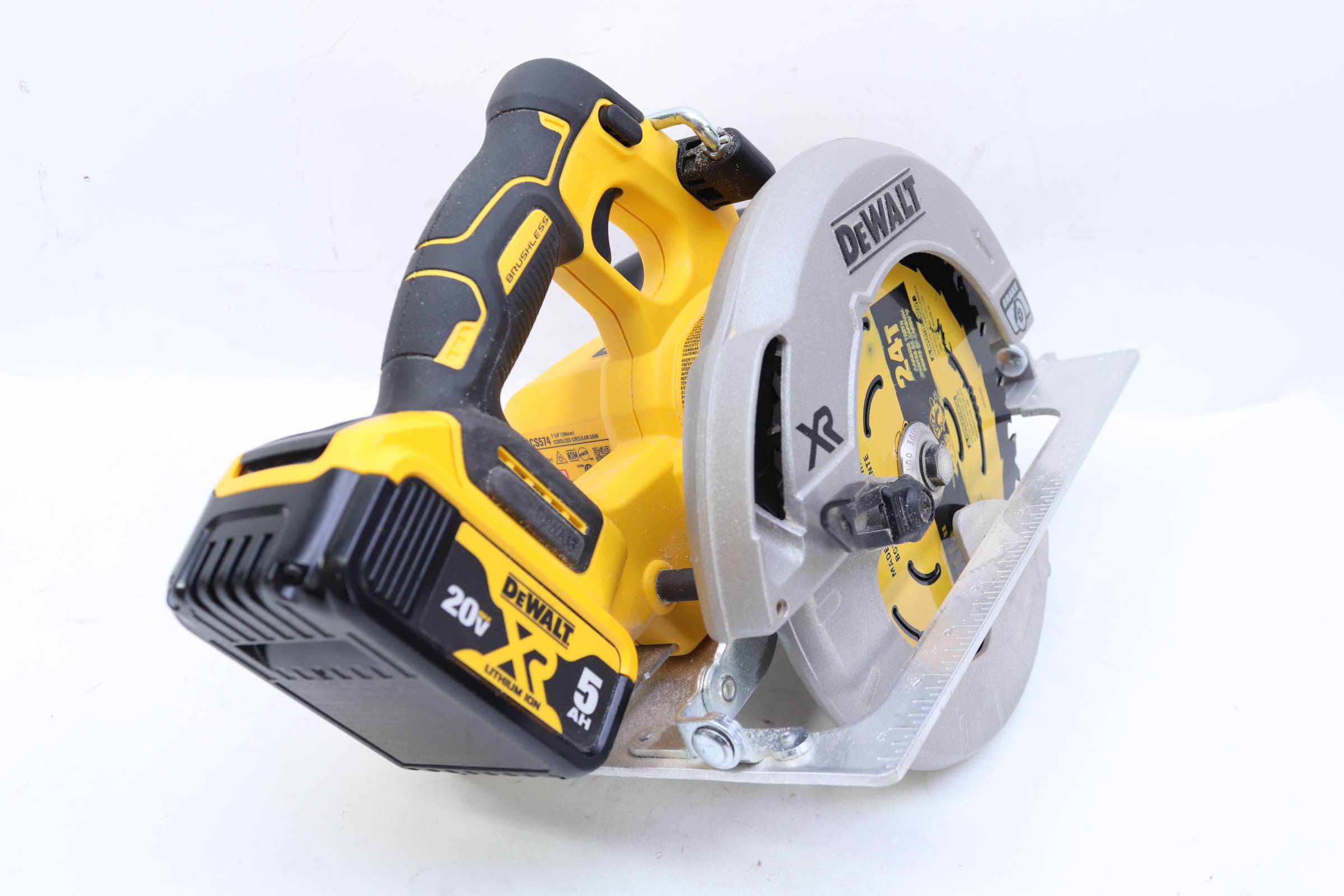 DEWALT 20V MAX XR Cordless Brushless 7-1/4 in. Circular Saw (Tool