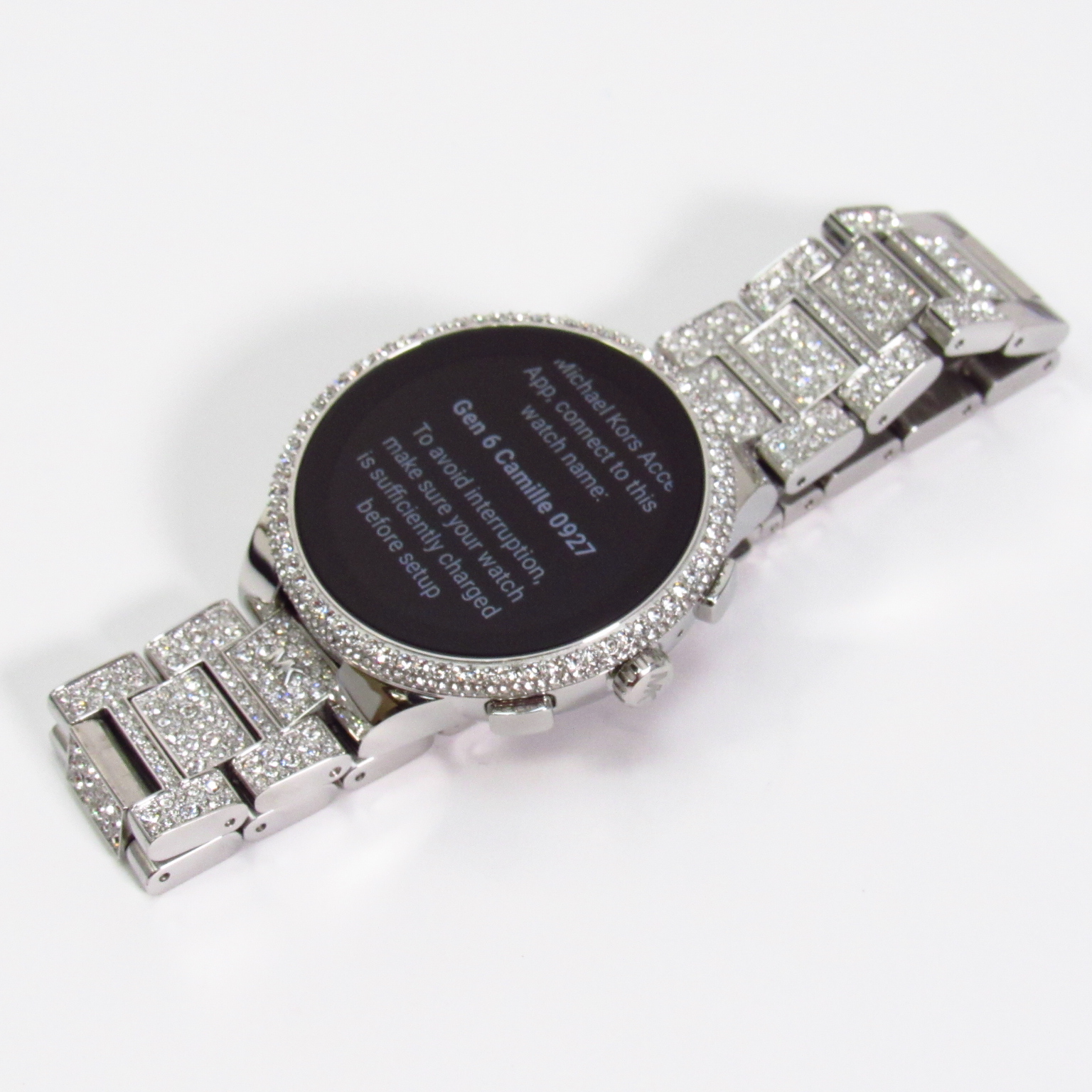 Michael kors smartwatch 2025 silver with diamonds