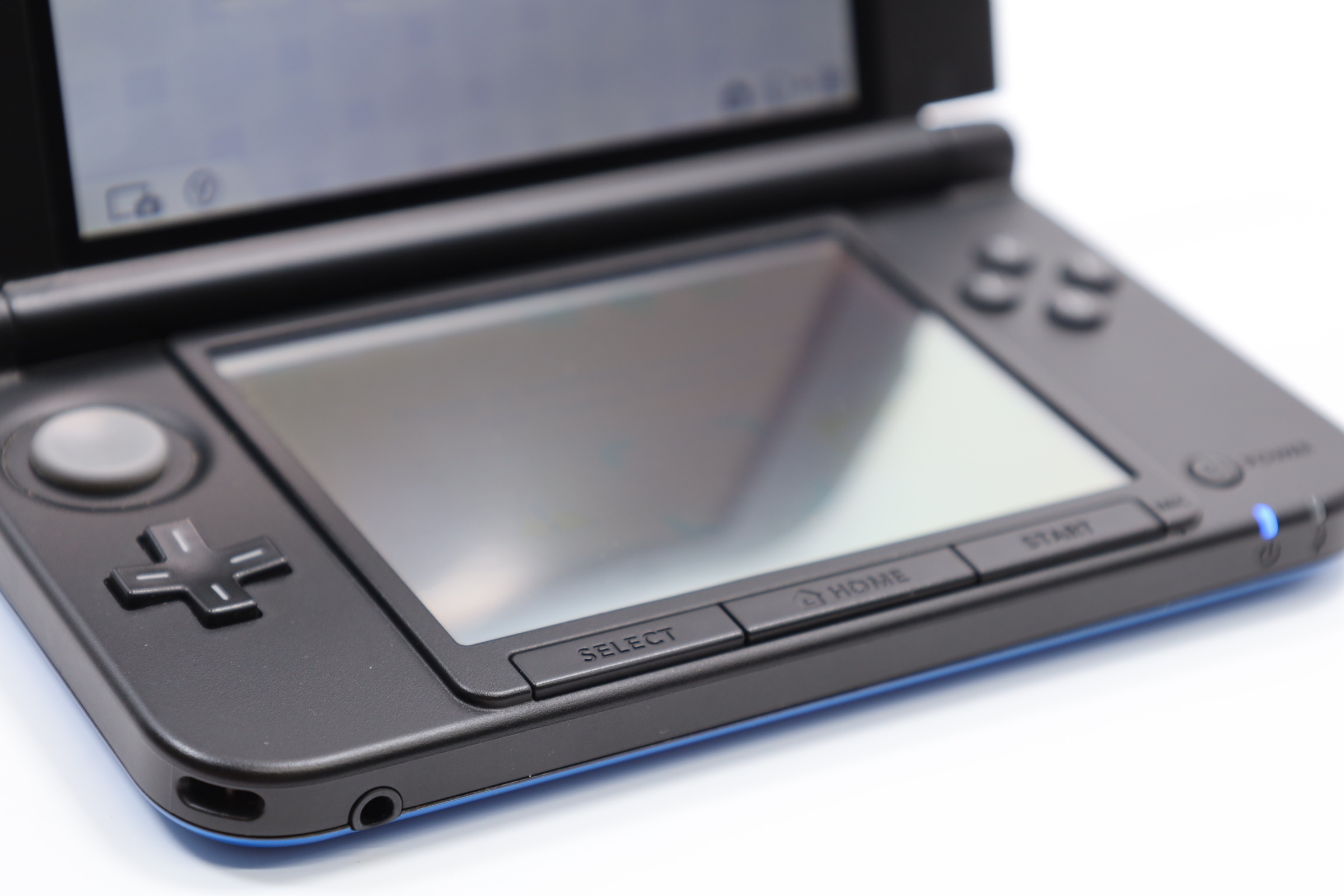 Nintendo 3DS XL SPR-001 3D Dual-Screen Handheld Game System - Blue (55584)