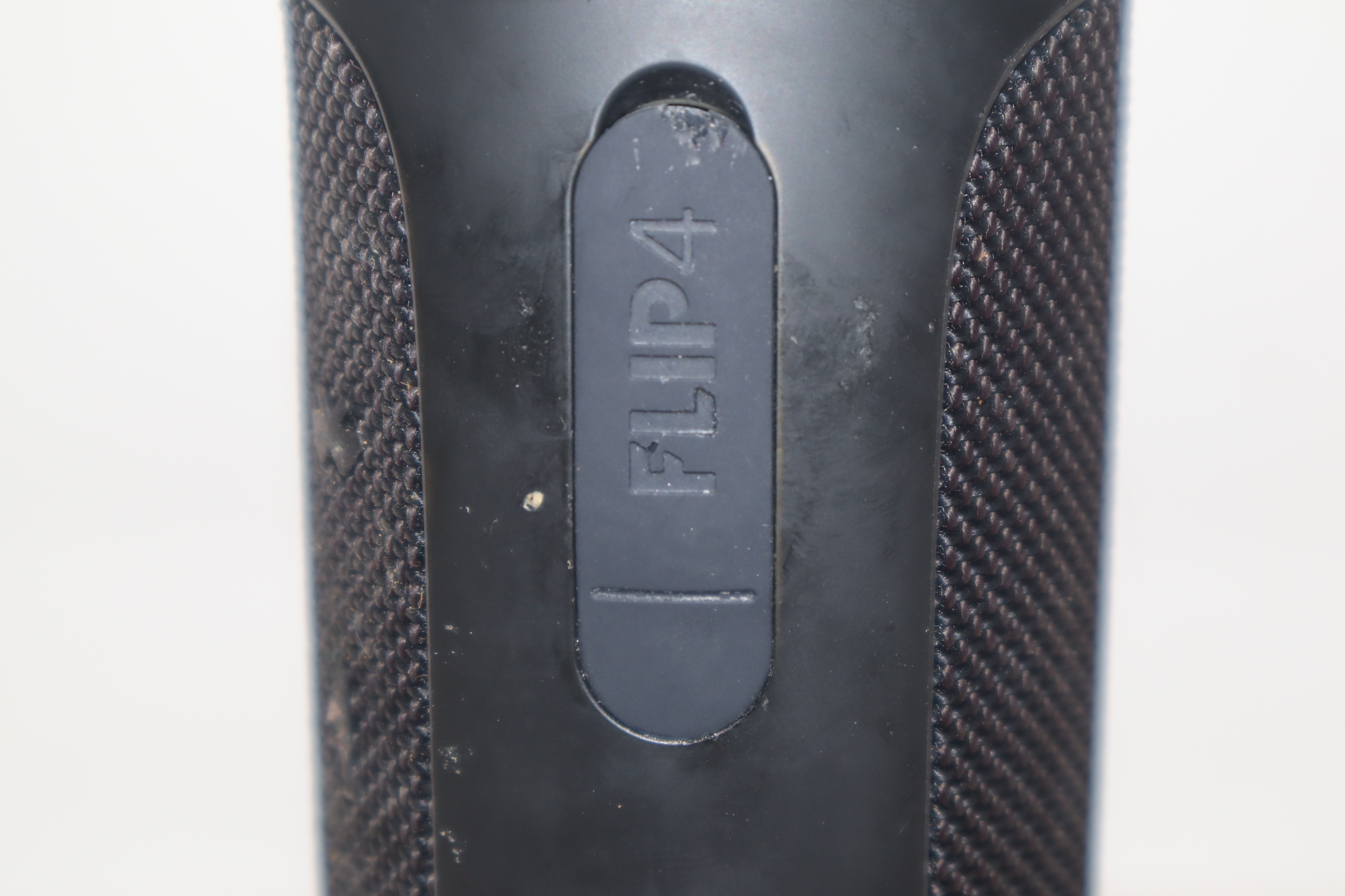 JBL Flip 4 JBLFLIP4BLKAM Black Portable Bluetooth Waterproof & Dustproof  Speaker