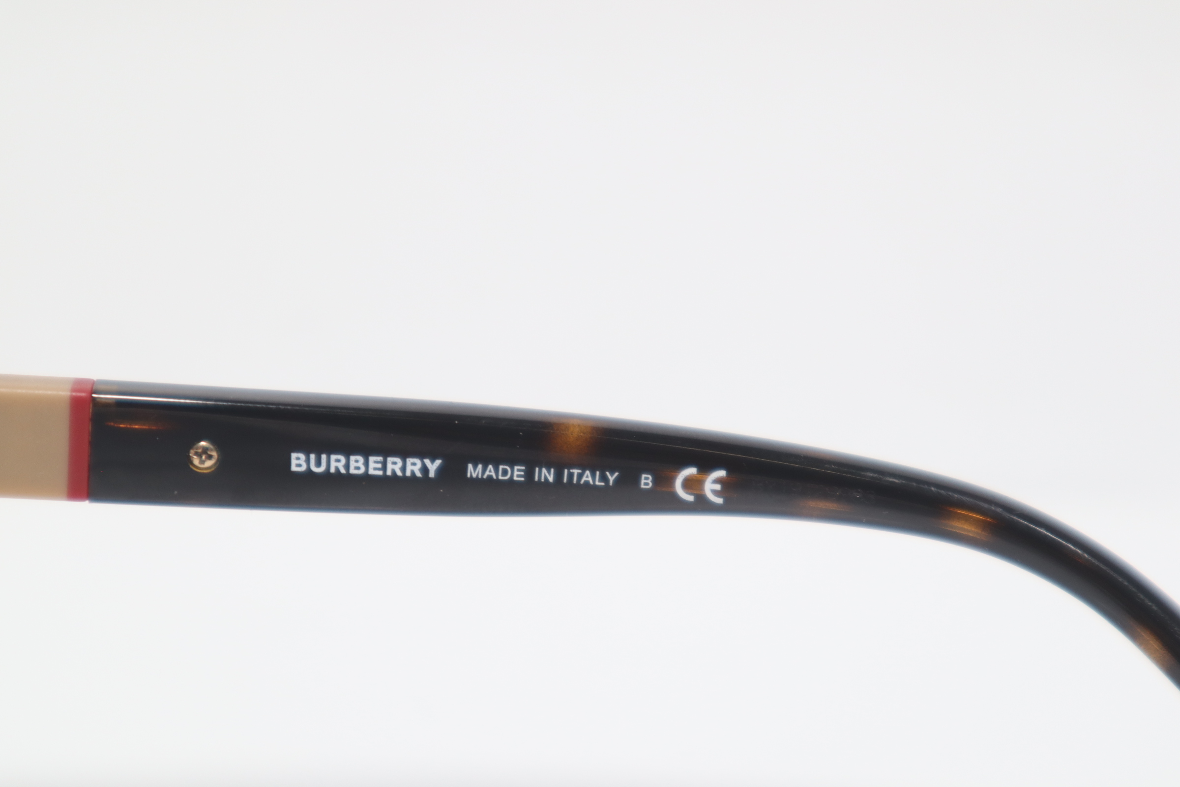 How to tell if burberry sunglasses are real online