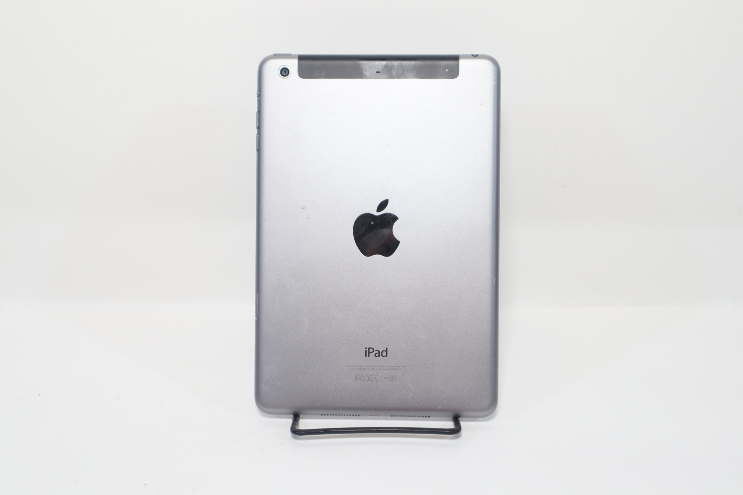 IPad mini Model A1490 Good popular condition