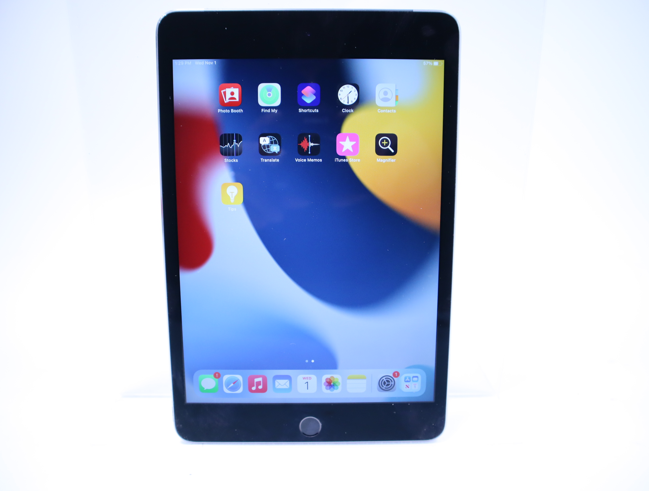 Apple iPad Mini 4 Wi-Fi, 7.9in Retina Display with 2048 x 1536 Resolution, 7.9in