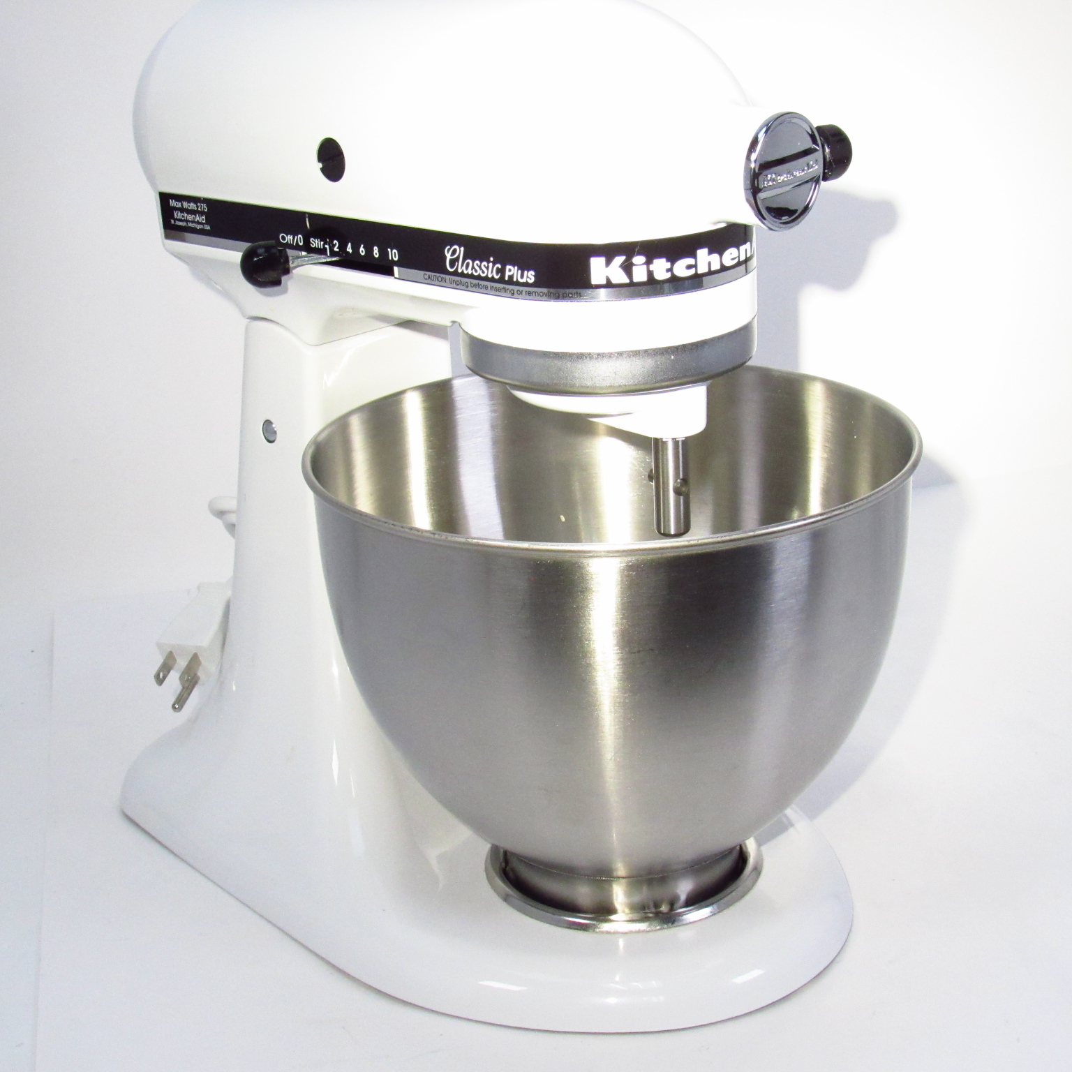 KitchenAid Classic Plus KSM75WH 4.5-Quart Tilt-Head Stand Mixer - White