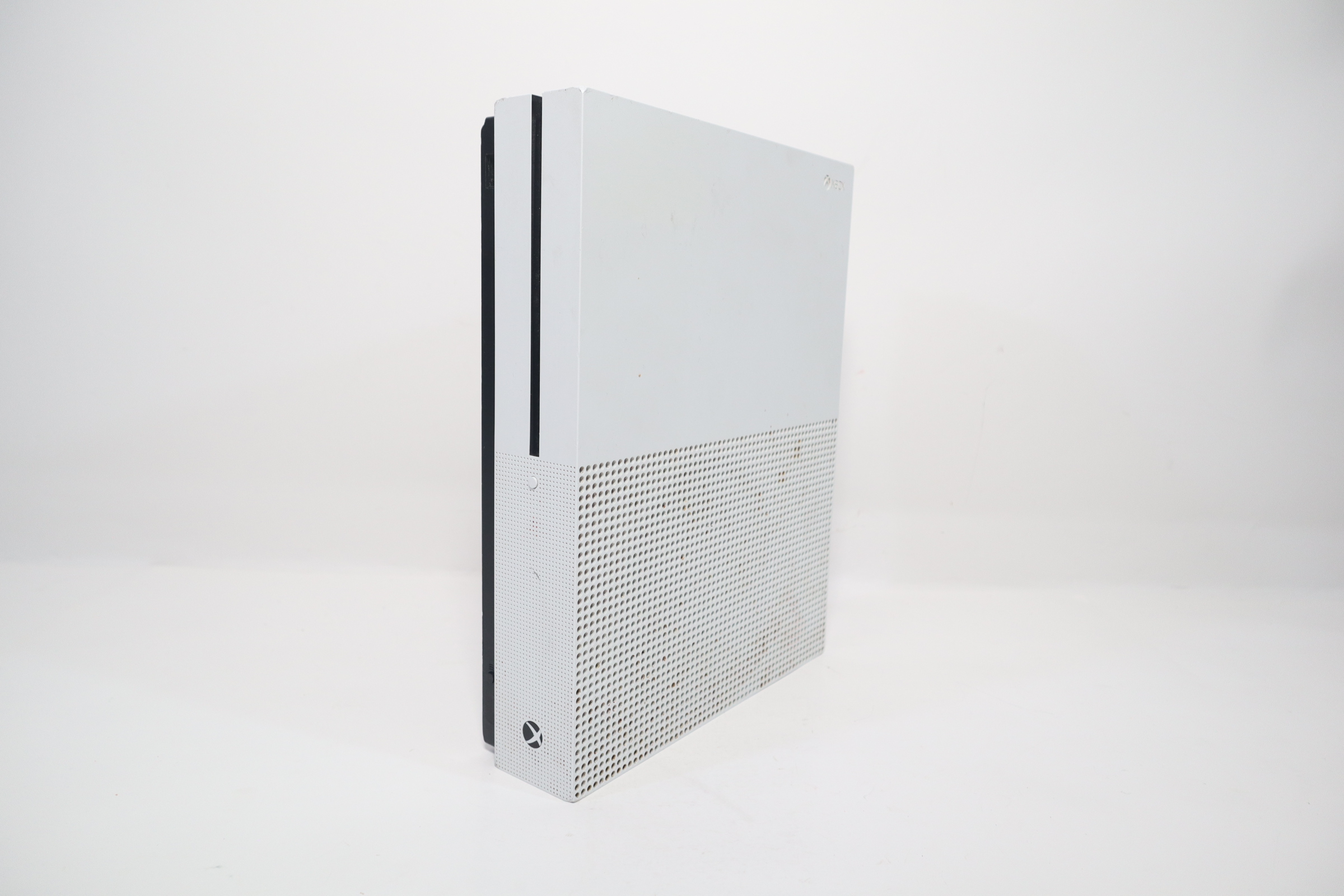 Xbox One S All-Digital Edition-9 - Marblelously Petite