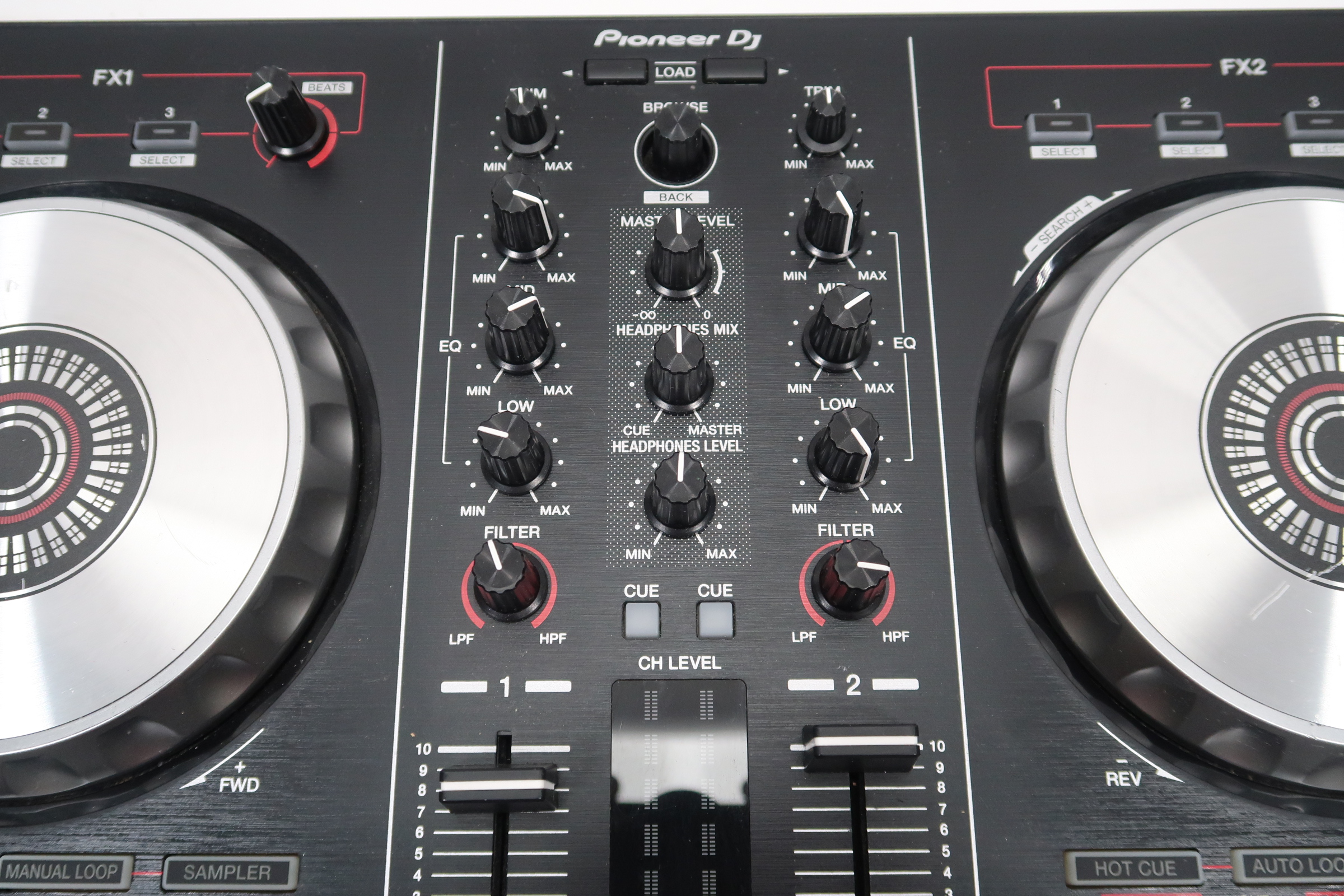 Pioneer DJ DDJ-SB2 Serato DJ Intro Controller - No Software