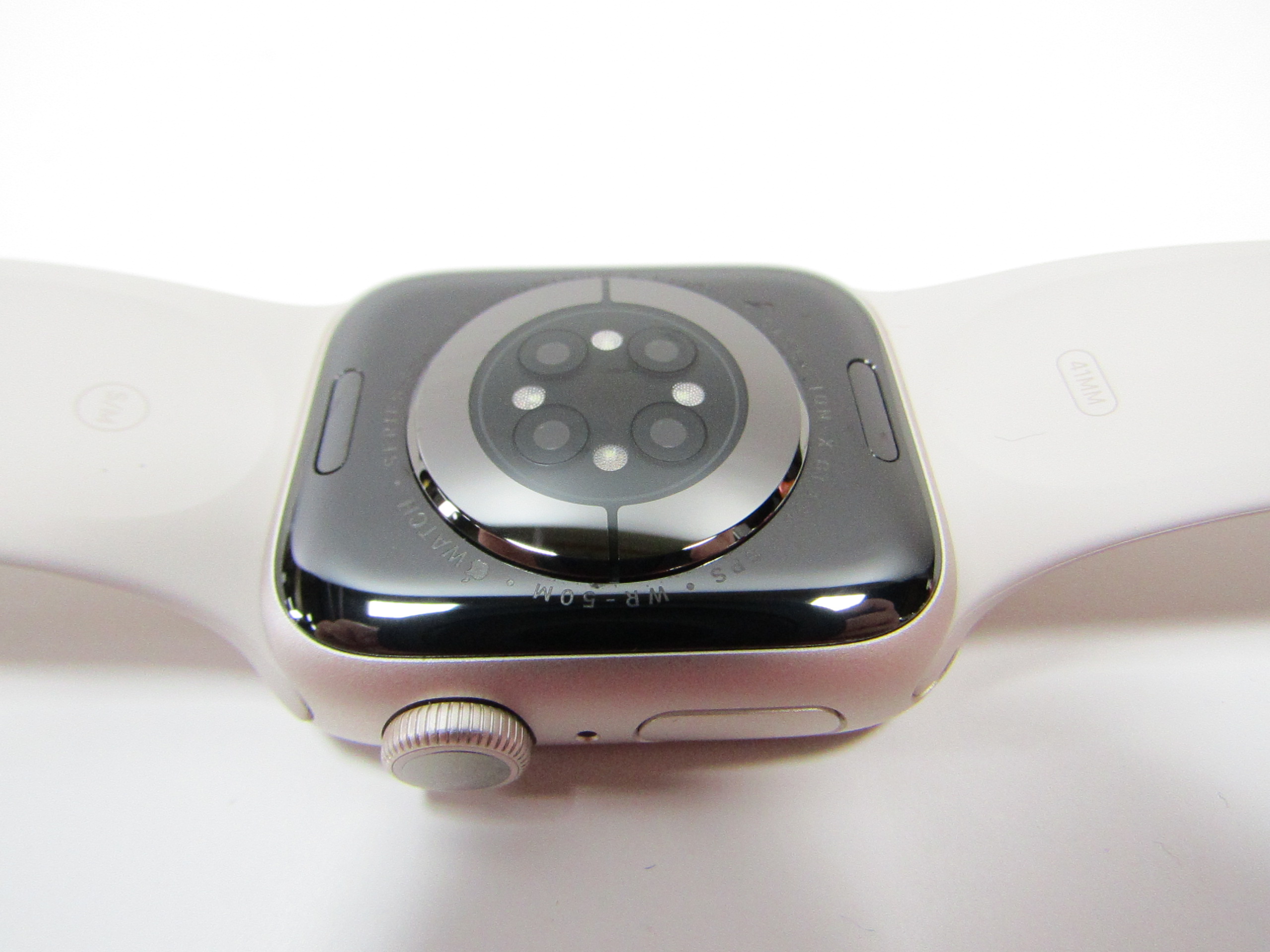 Apple Watch Series 8 MNU73LL/A 41mm GPS Aluminum Smartwatch