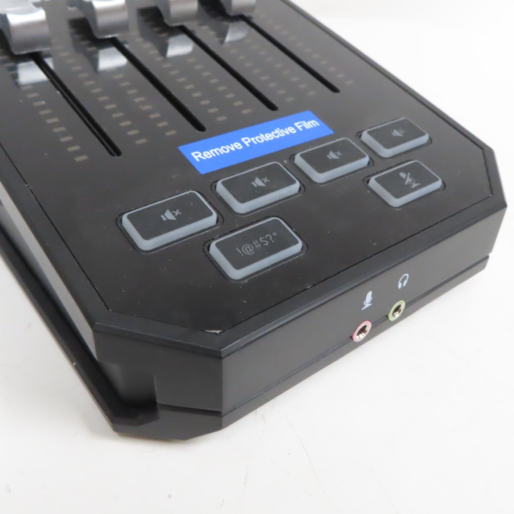 TC-Helicon GoXLR Mini USB Streaming Mixer with USB/Audio Interface