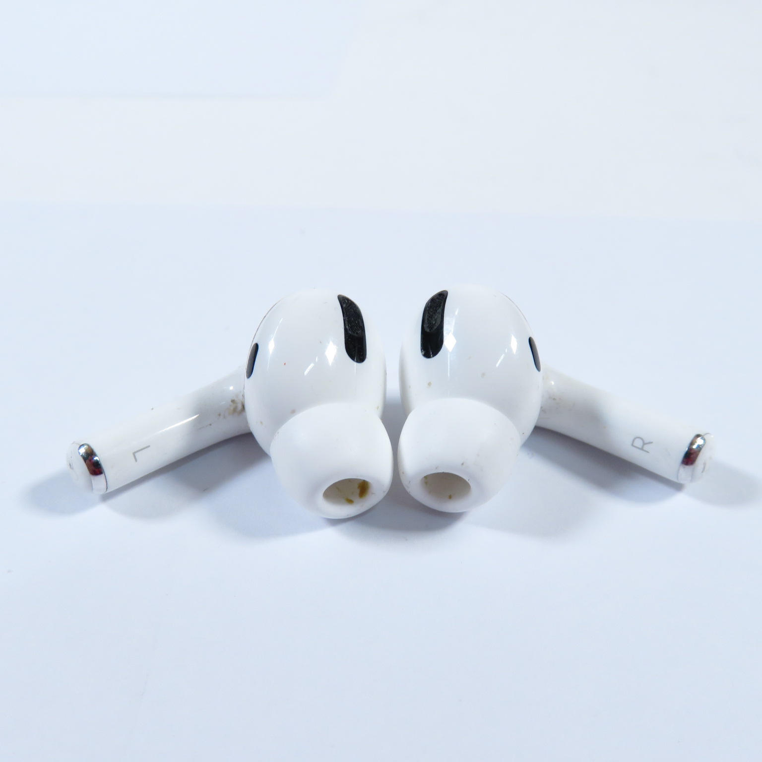 Apple AirPods Pro MWP22AM/A In-Ear Noise Cancelling Truly Wireless