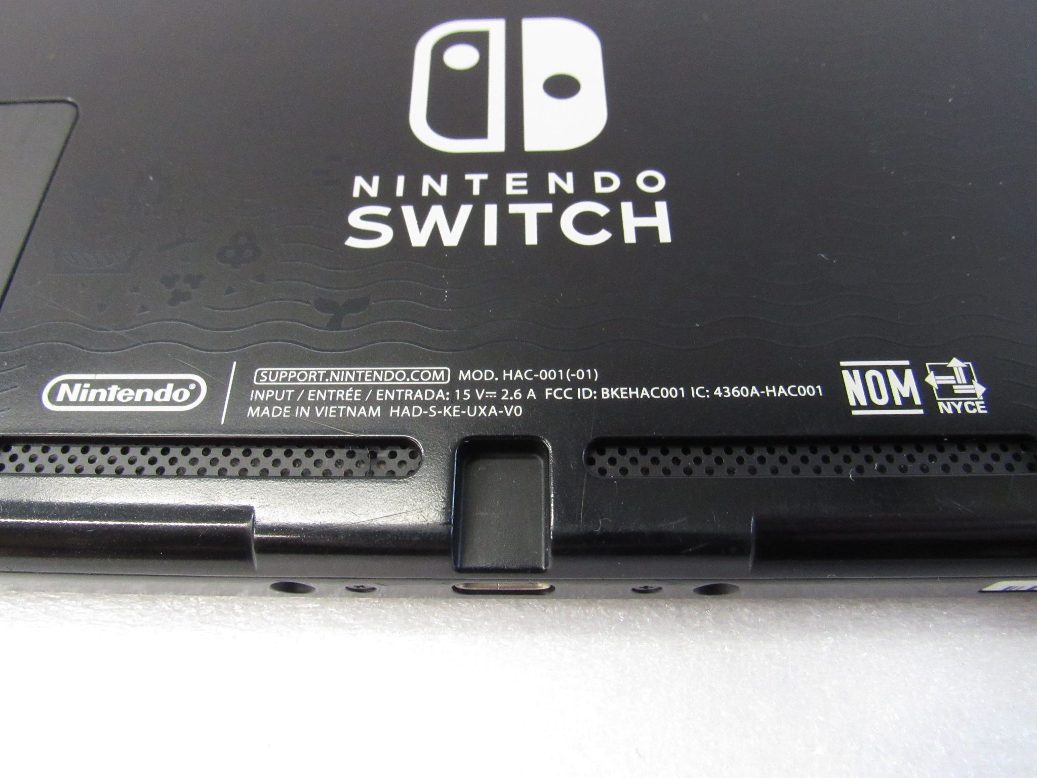 Nintendo Switch HAC-001 Handheld 6.2-inch Touchscreen Video Game